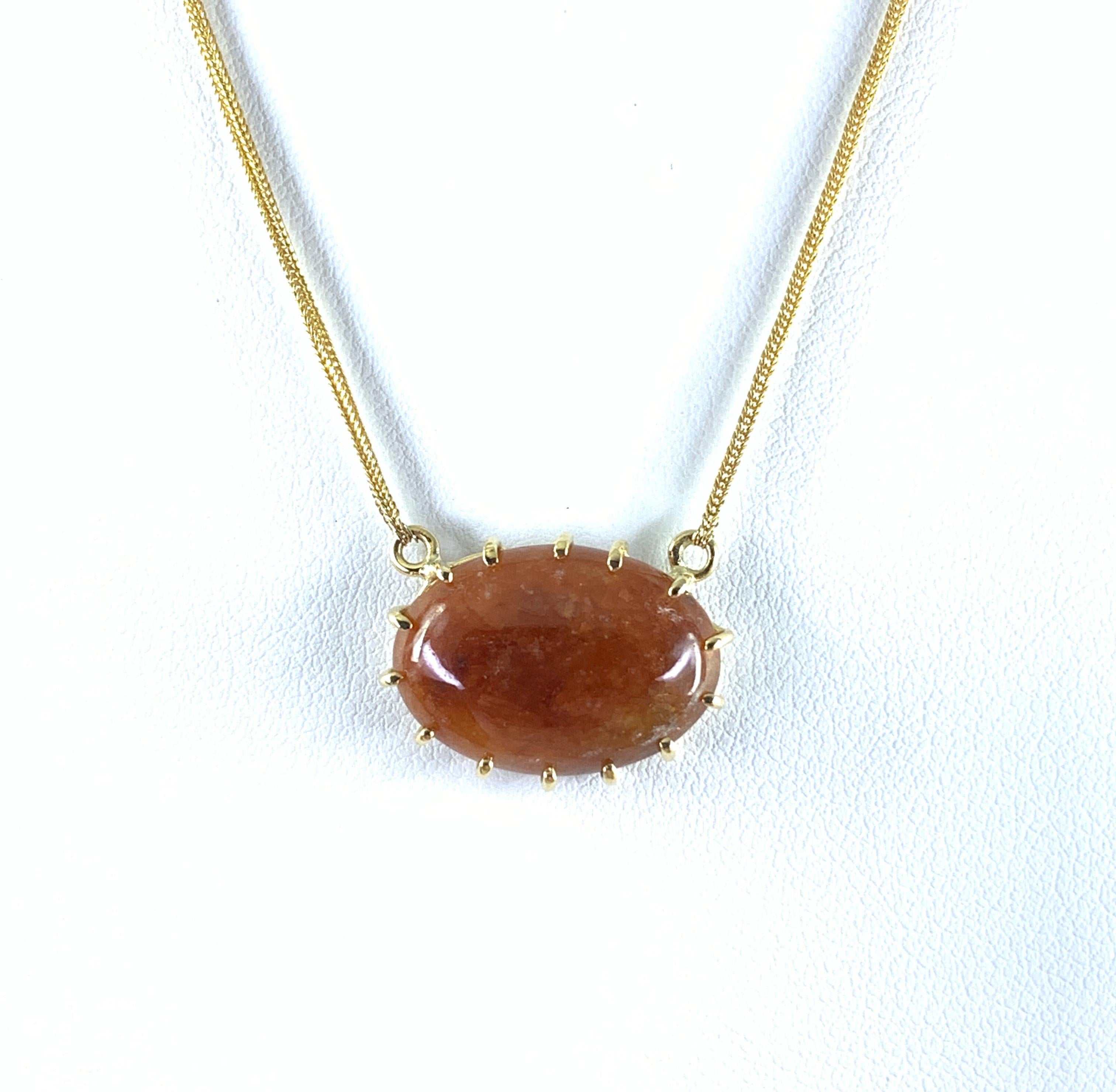 Women's or Men's Red-Brown Jadeite Cabochon Pendant on Snake Chain in 18 Karat Yellow Gold