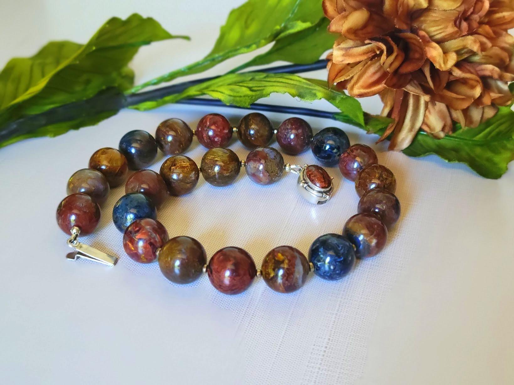 Red Brown Pietersite Necklace In Excellent Condition In Chesterland, OH