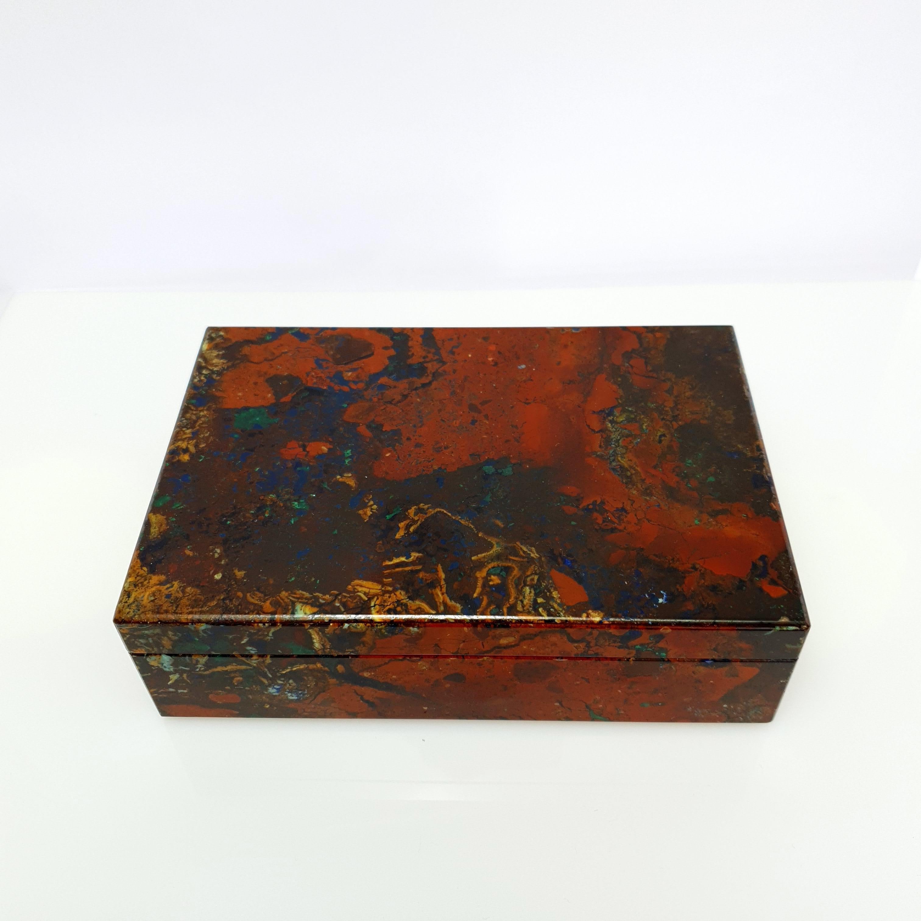 Red Brown Zarinite Decorative Jewelry Gemstone Box with Black Marble For Sale 1
