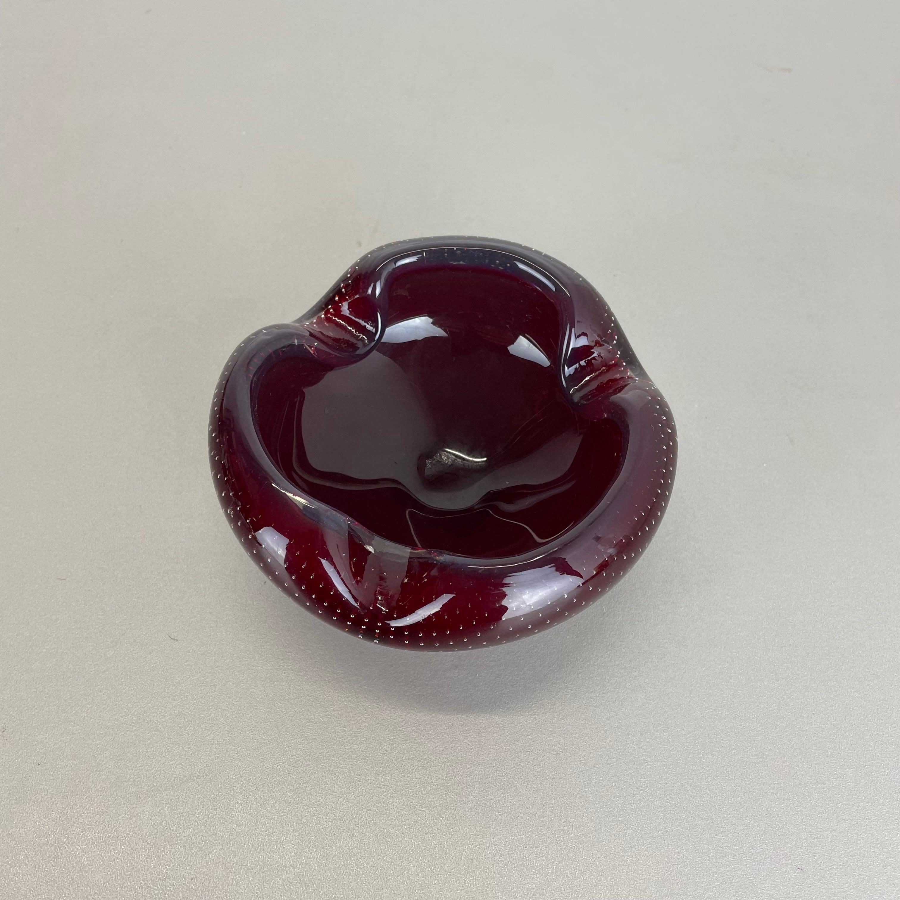Italian Red Bubble Murano Glass Bowl Shells Ashtray Element by Venini, Italy, 1970s No 2 For Sale