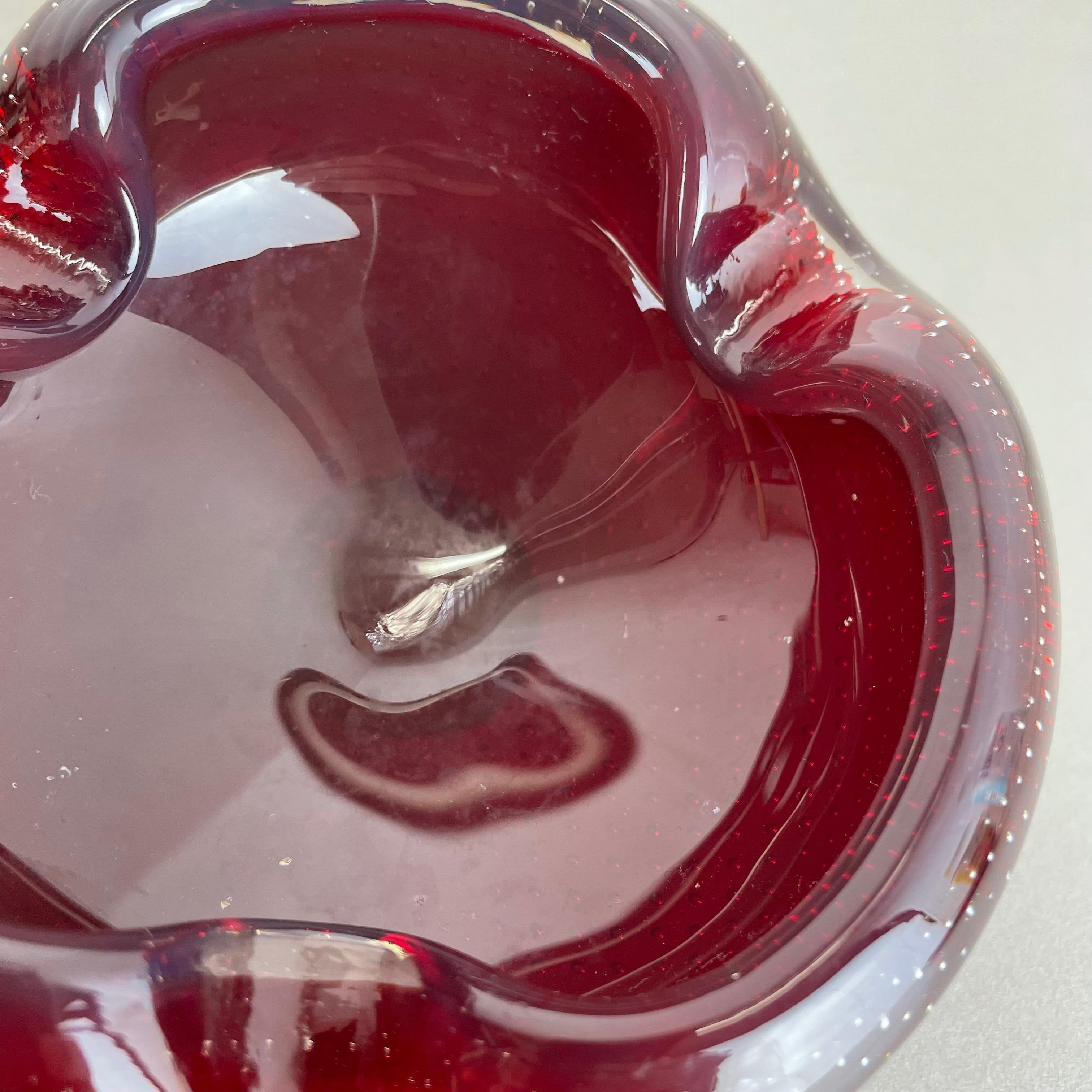 Red Bubble Murano Glass Bowl Shells Ashtray Element by Venini, Italy, 1970s No 2 For Sale 3
