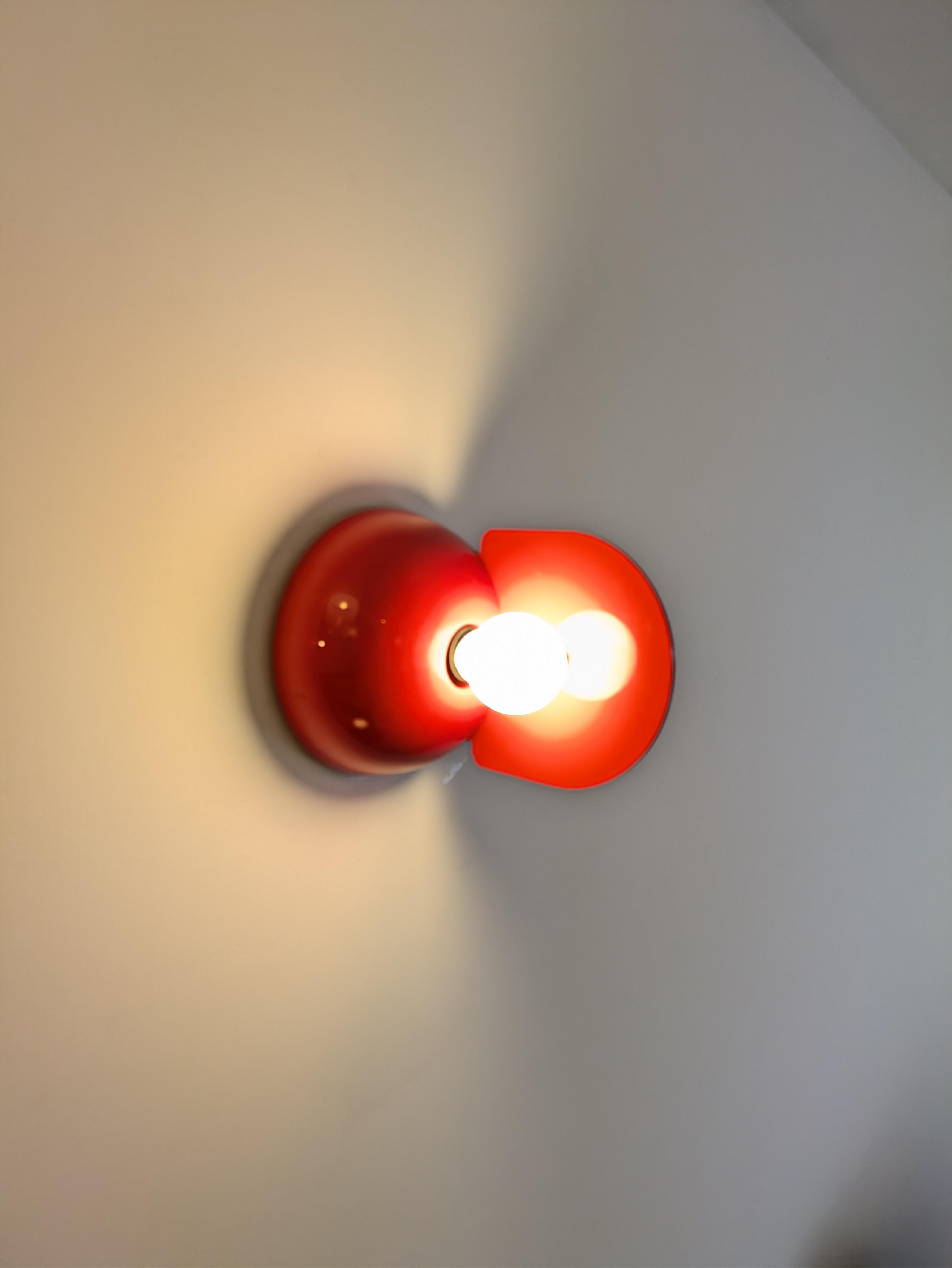 Buco Rojo, Artemide, Claudio Dini, 1974 Plástico en venta