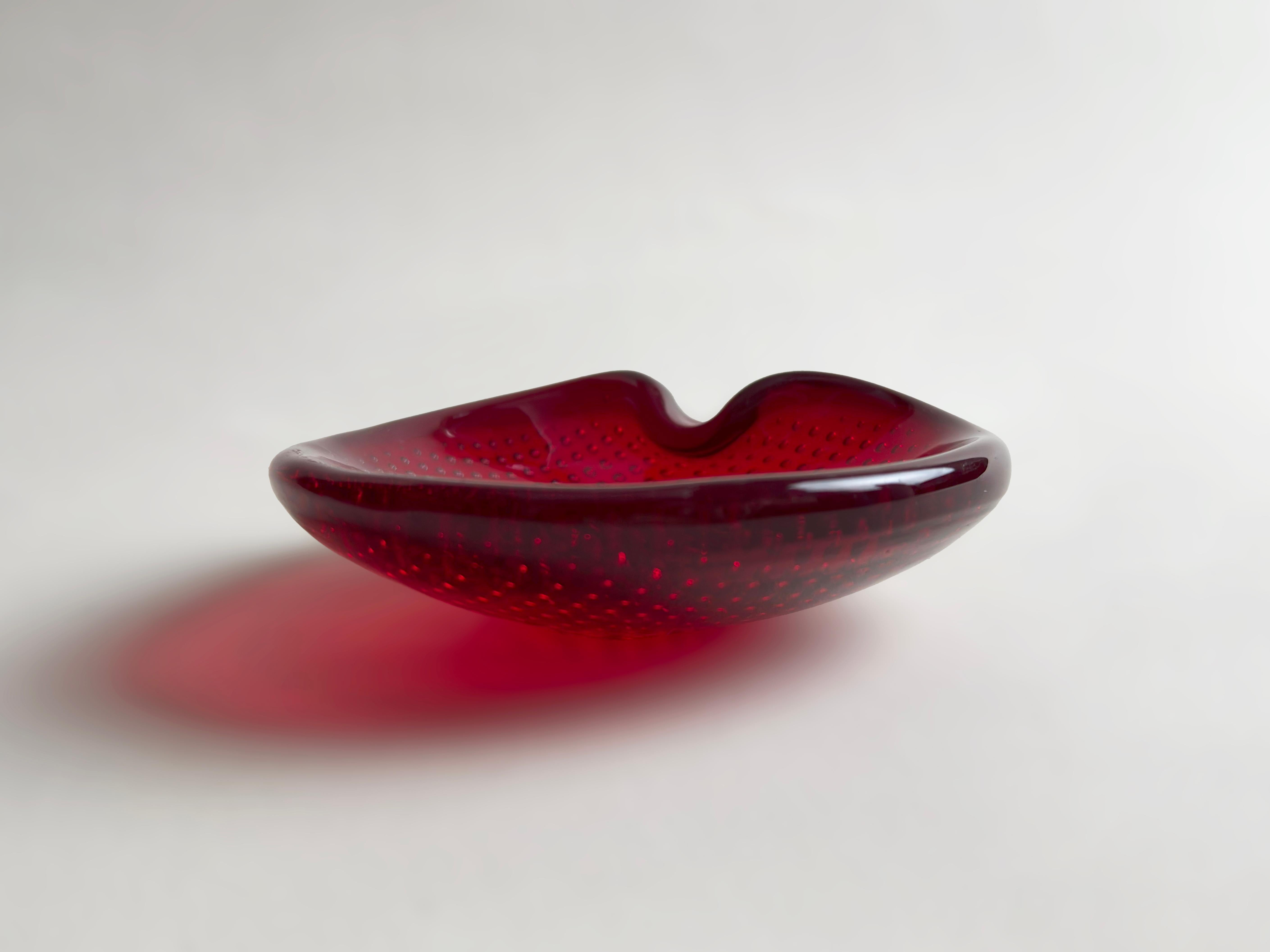 Mid-Century Modern Red Bullicante Murano Glass Ashtray by Archimede Seguso, 1960s For Sale