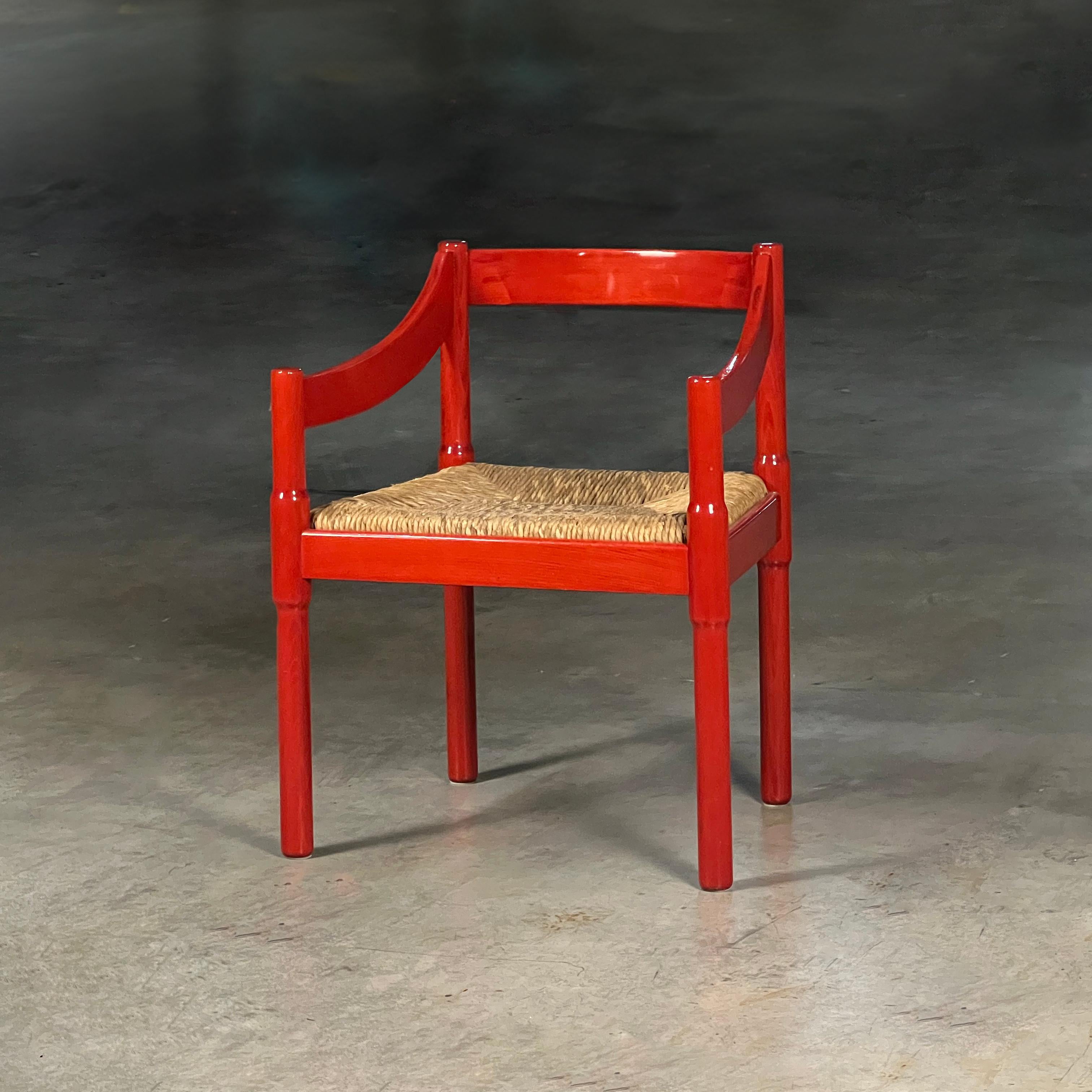 Roter Carimate-Stuhl von Vico Magistretti, Italien 1960er Jahre (Binse) im Angebot