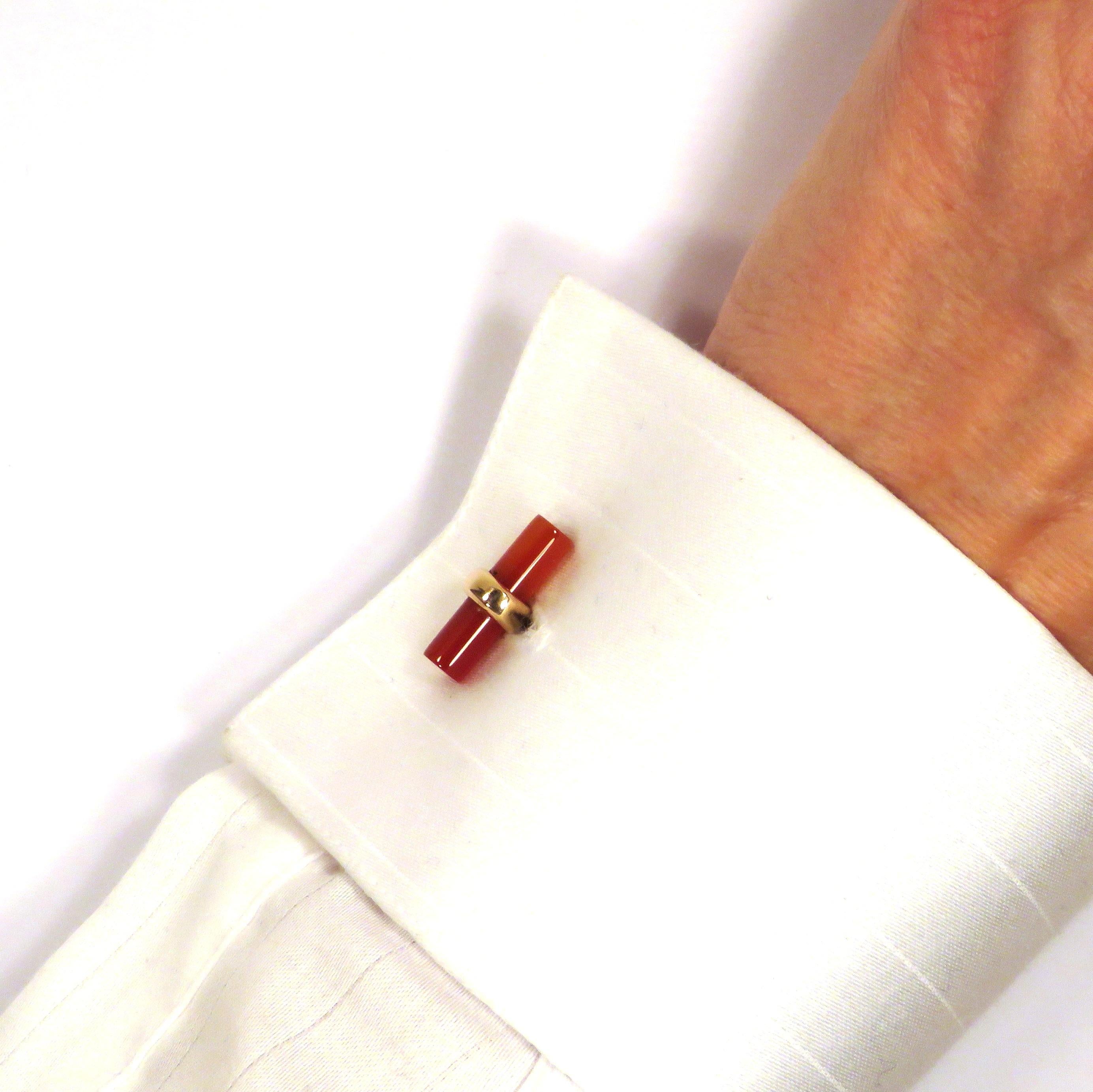 Handmade cufflinks in 9k rose gold featuring four natural red carnelian bars. Gemstones size: length 20 mm - diameter 5 mm / length 0,787 inches - diameter 0,196 inches. They are marked with the Italian Gold Mark 375 and Botta Gioielli brandmark