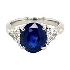 Platinring mit rotem Teppich, 4,15 Karat Ceylon-Saphir GIA und Trillion Diamant