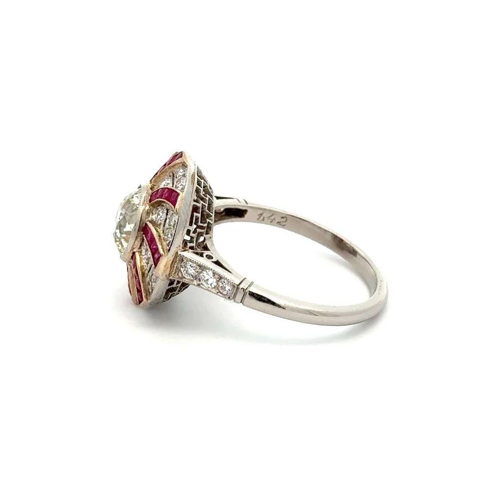 Red Carpet Vintage 1.42 Carat Ruby and Diamond Platinum Statement Cocktail Ring  In Excellent Condition For Sale In Montreal, QC