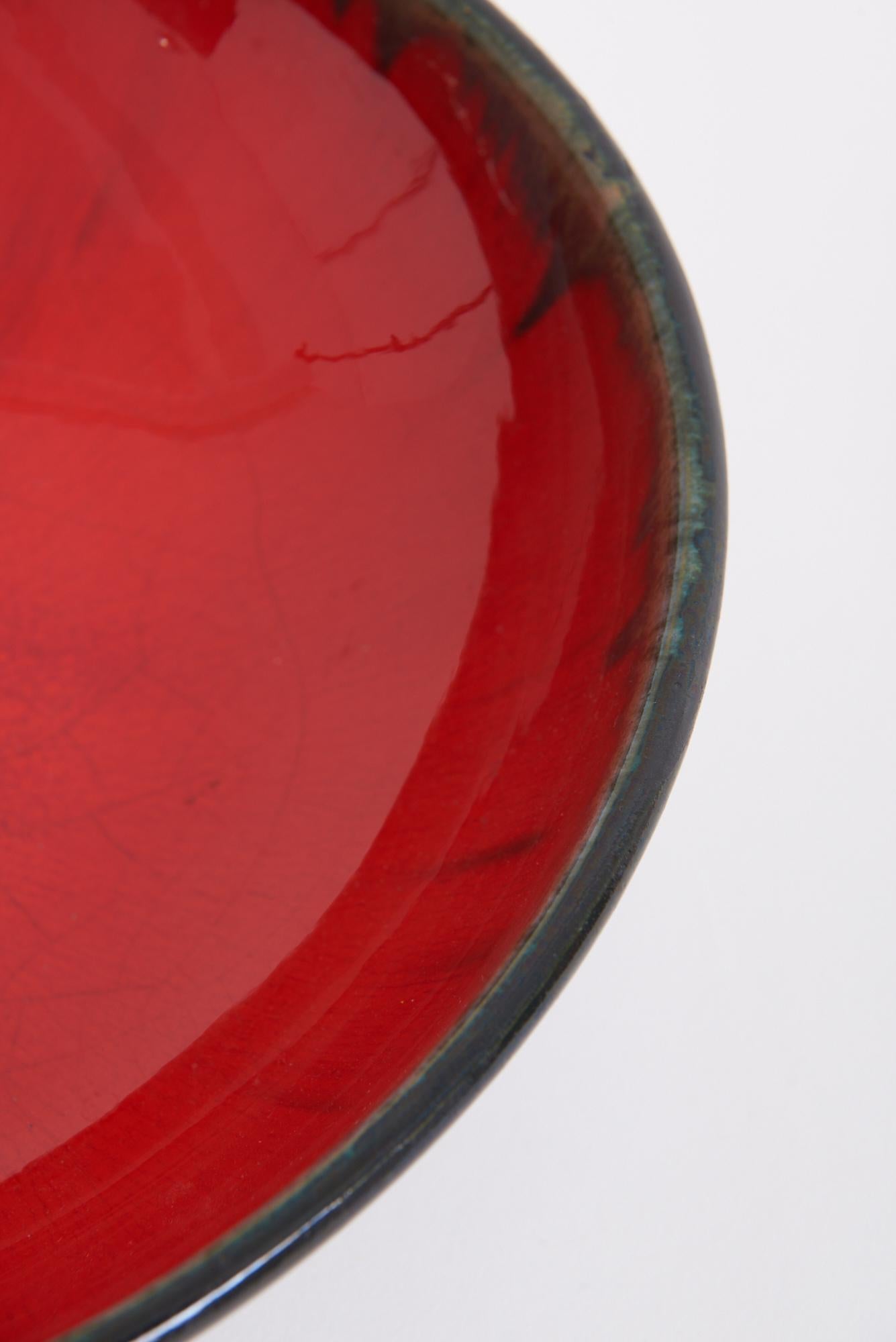 Bol en céramique rouge de Lifas Bon état à London, GB