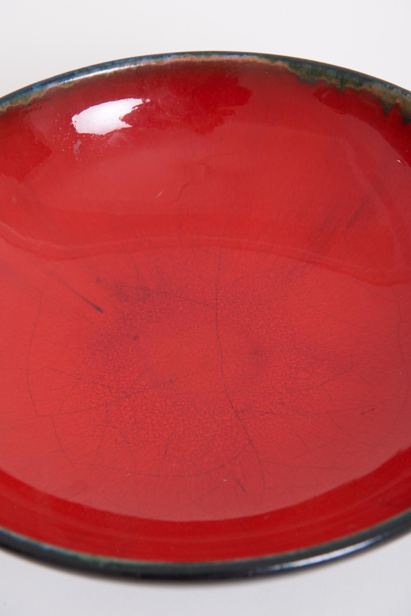 Bol en céramique rouge de Lifas 1