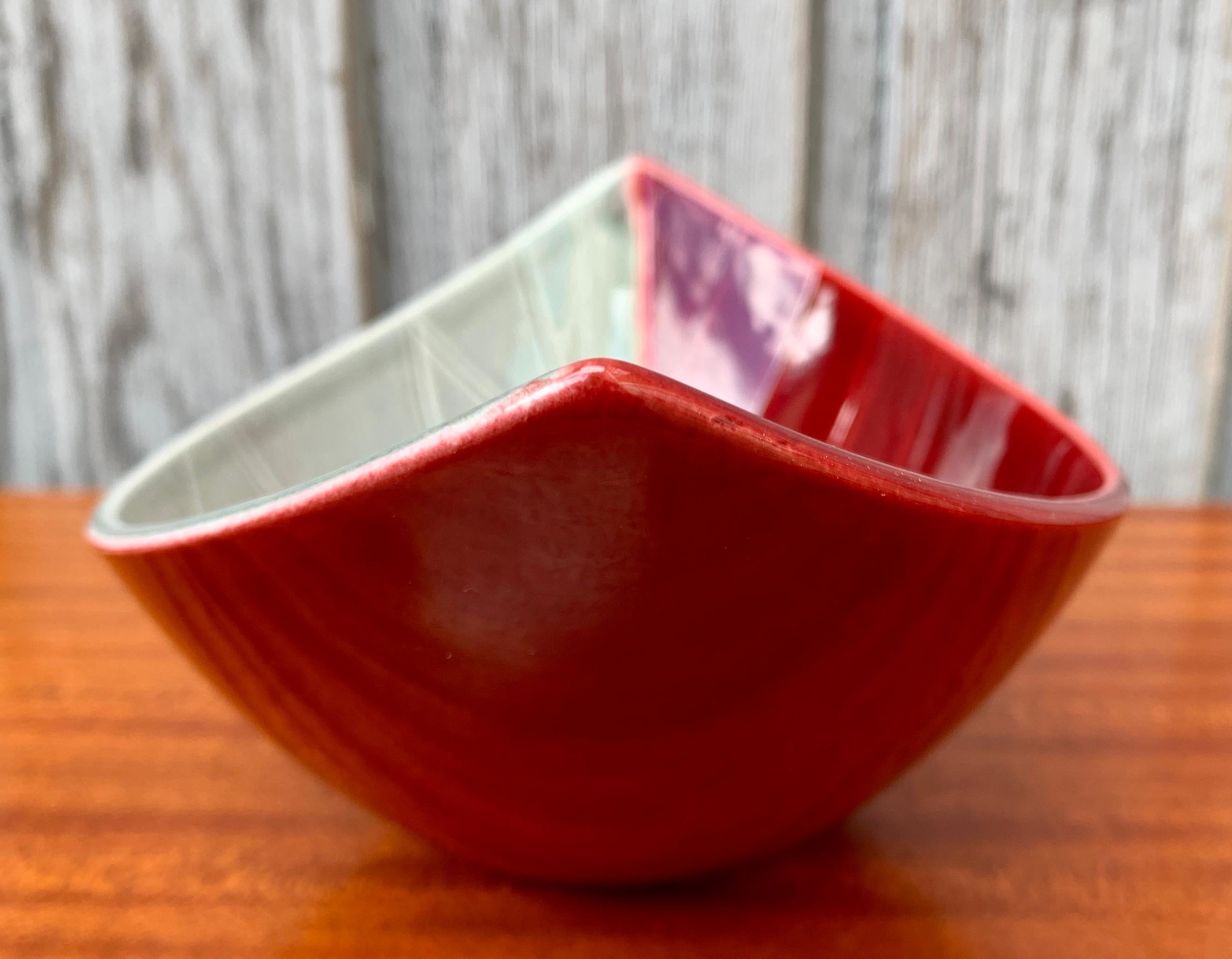 Red Ceramic California Bowl by Stålhane for Rörstran, Sweden Mid-Century Modern  For Sale 2