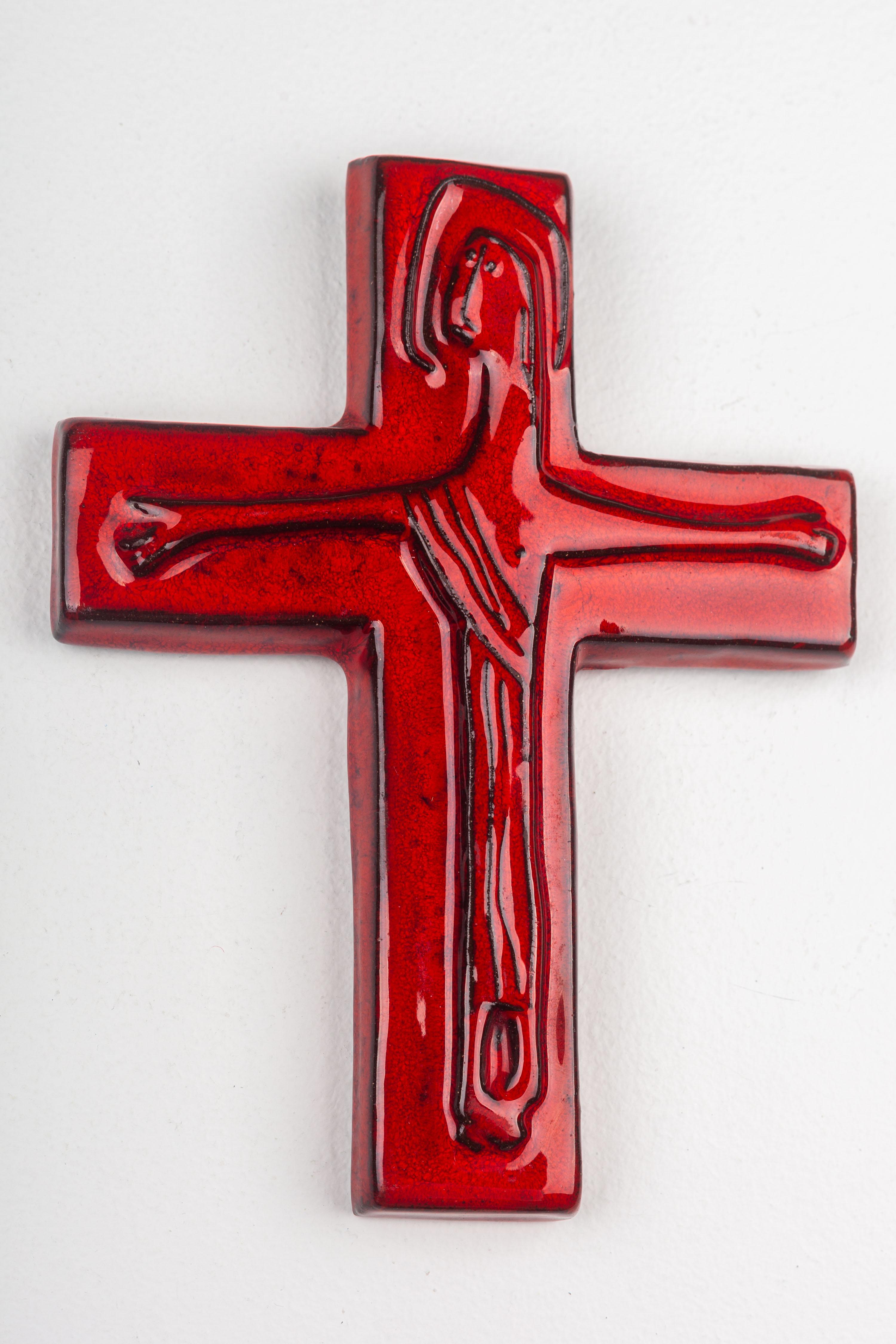 Red Ceramic Cross with Christ Figure, a Modernist Northern European Collectible For Sale 8