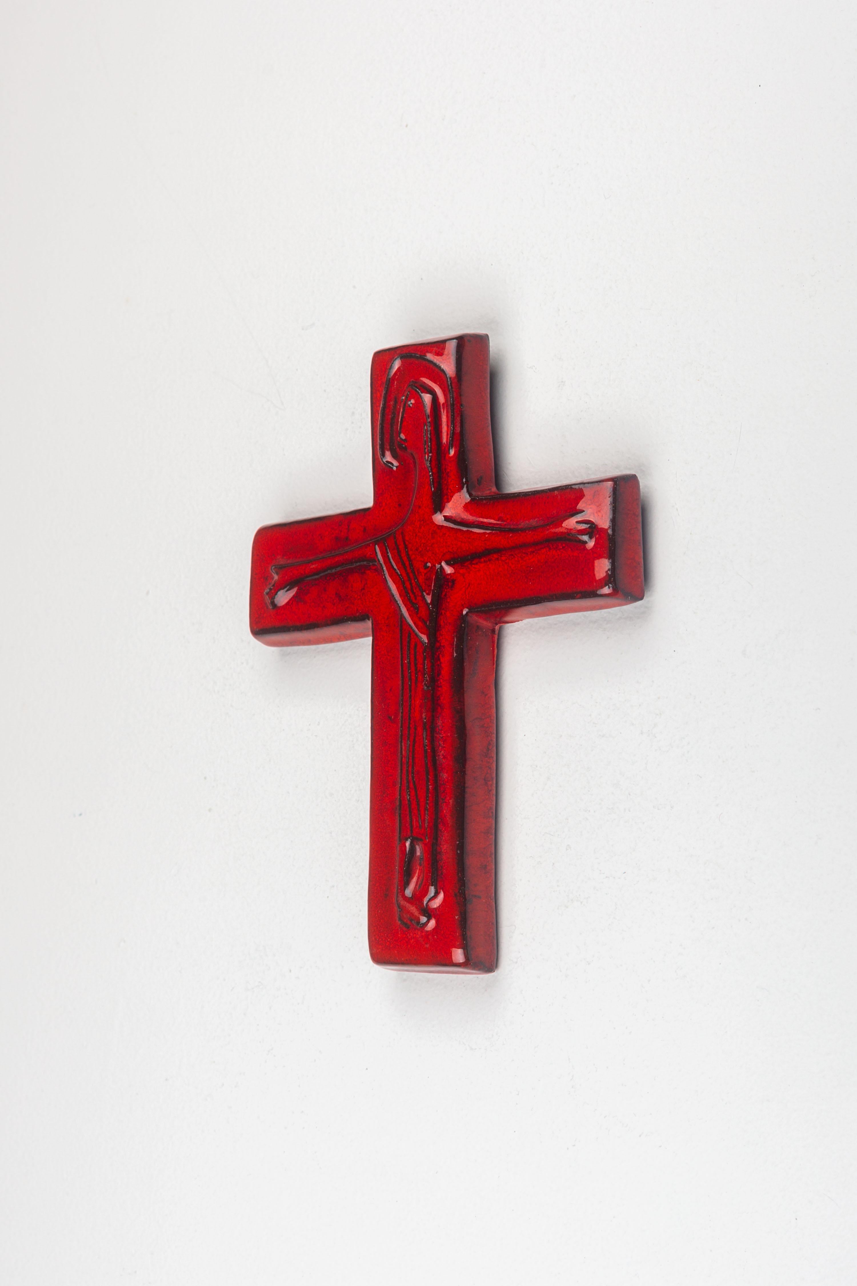 Red Ceramic Cross with Christ Figure, a Modernist Northern European Collectible In Good Condition For Sale In Chicago, IL