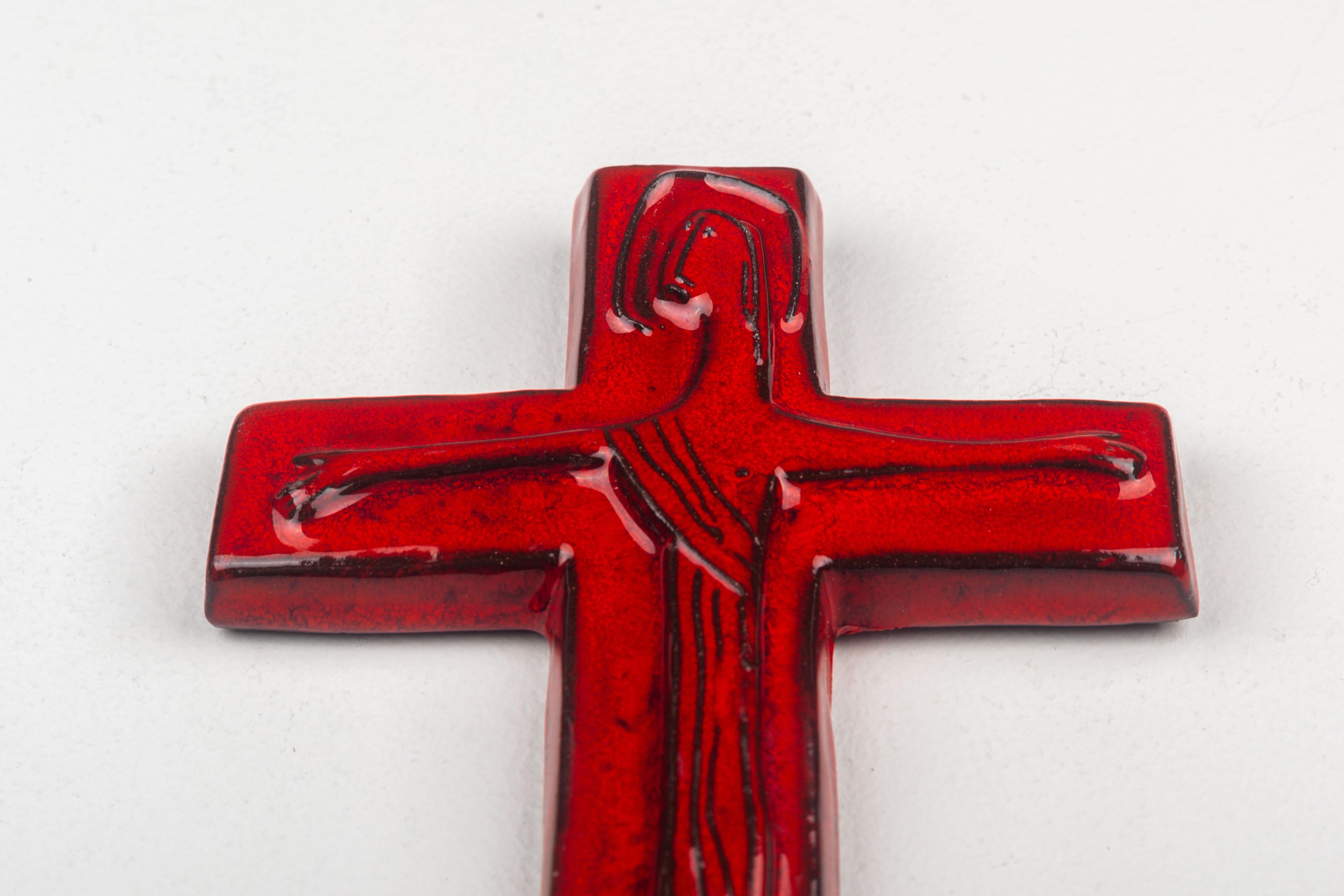Red Ceramic Cross with Christ Figure, a Modernist Northern European Collectible For Sale 3