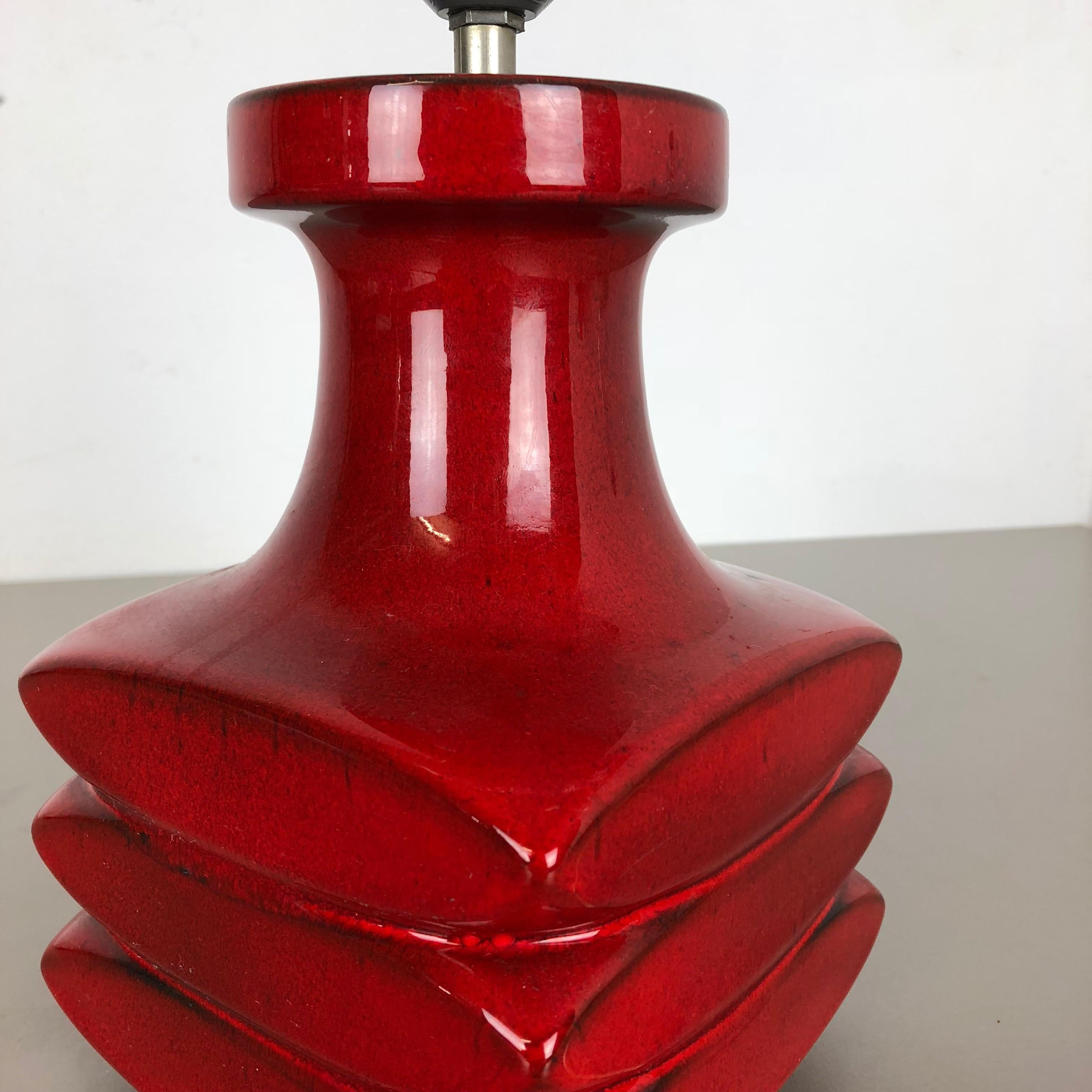20ième siècle Lampe de table en céramique rouge Studio Pottery de Cari Zalloni pour Fohr, Allemagne, années 1970 en vente