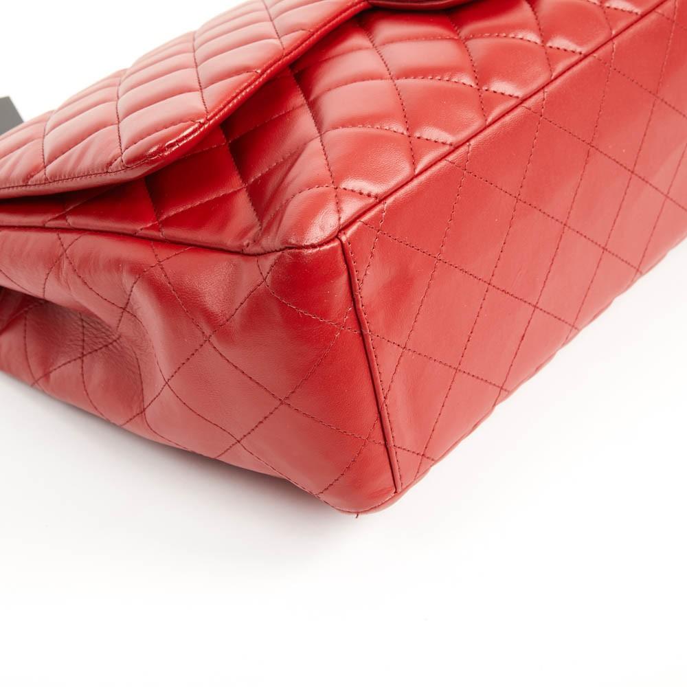 Chanel Jumbo sac à rabat simple rouge en vente 3