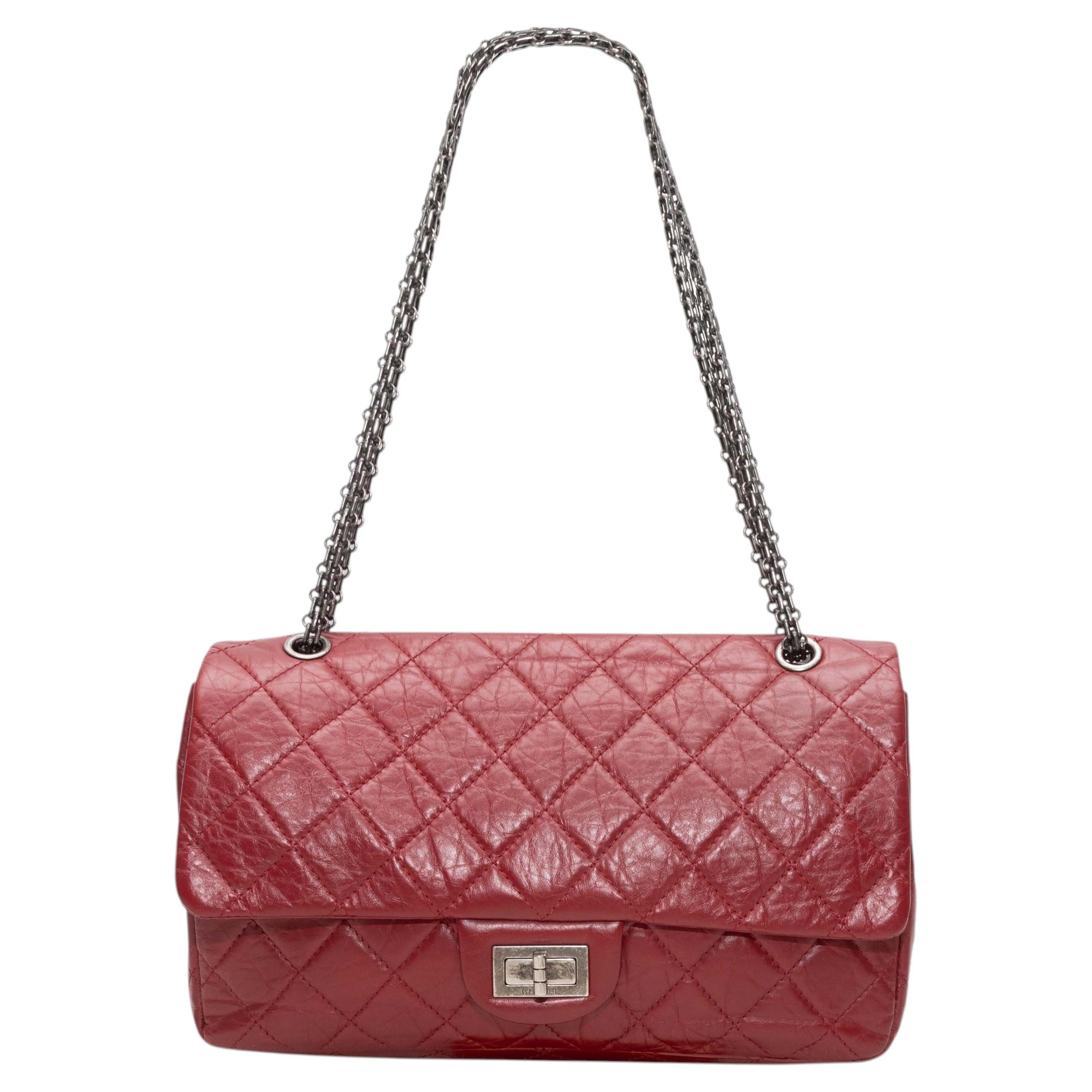 Bolso Chanel 226 de doble solapa, reedición en rojo