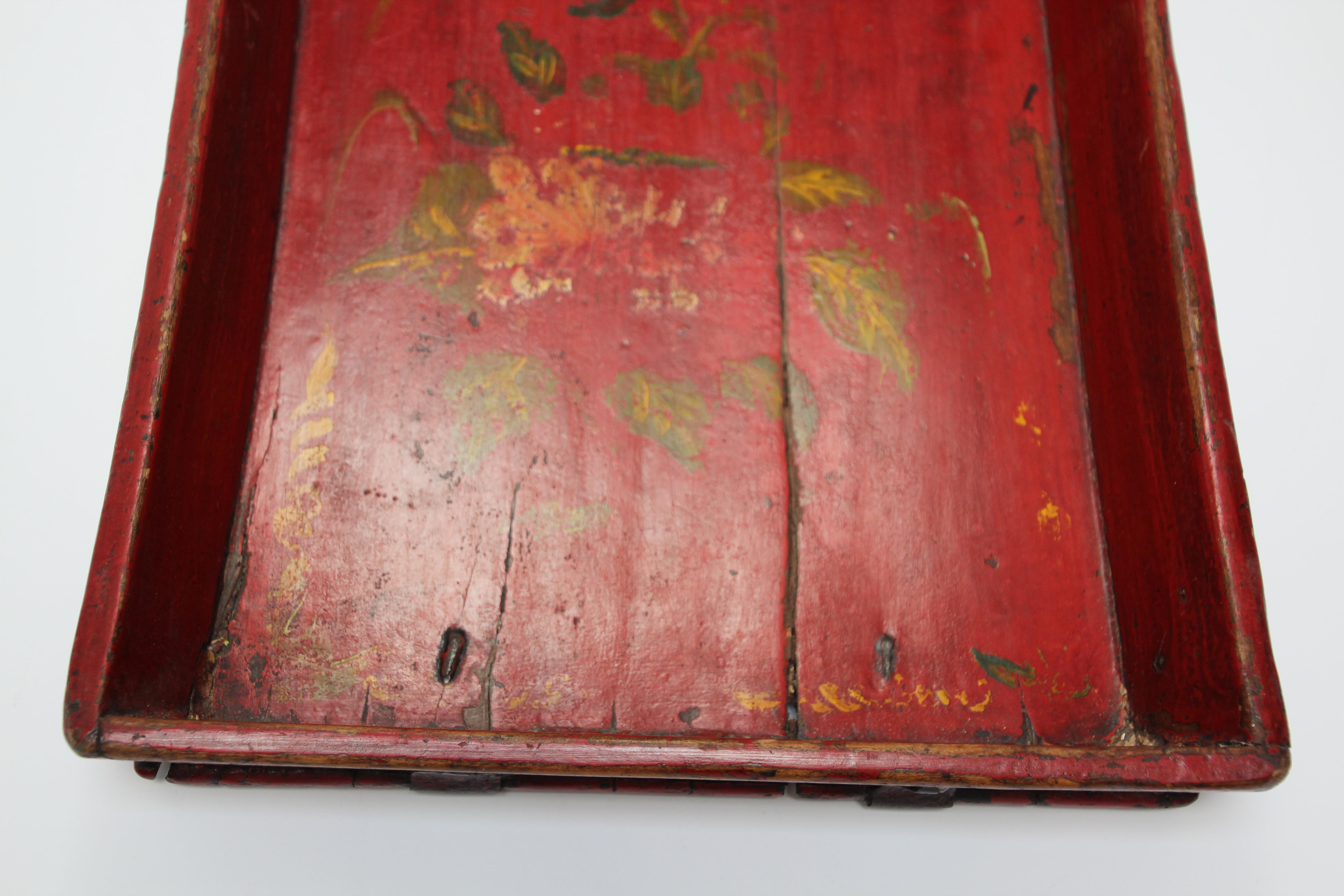 Red Chinese Antique Hand Painted Wood Serving Tray In Fair Condition For Sale In North Hollywood, CA