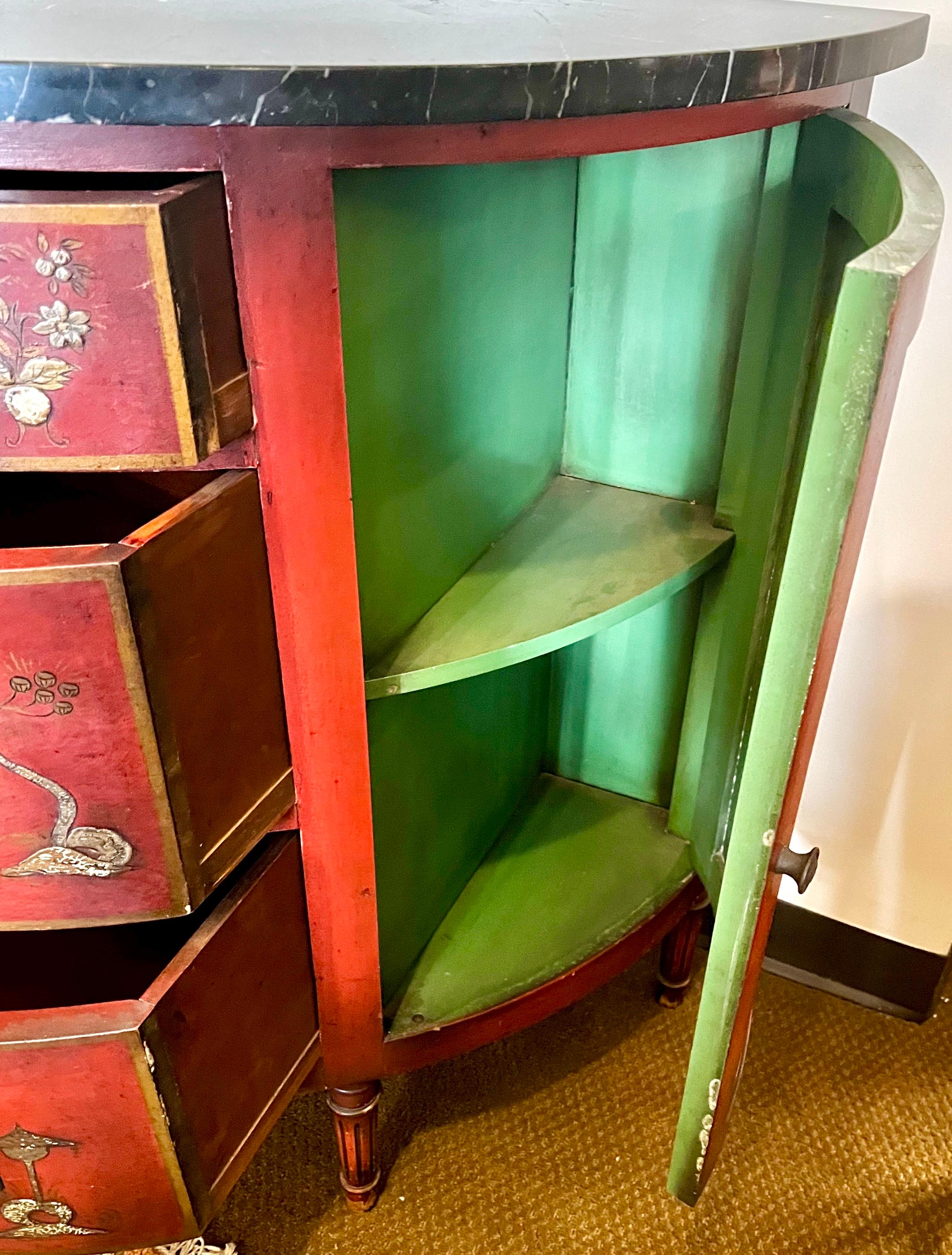 Chinoiseries Buffet de bar à sec Demilune Bow Front Marble Top Red Chinoiserie en vente