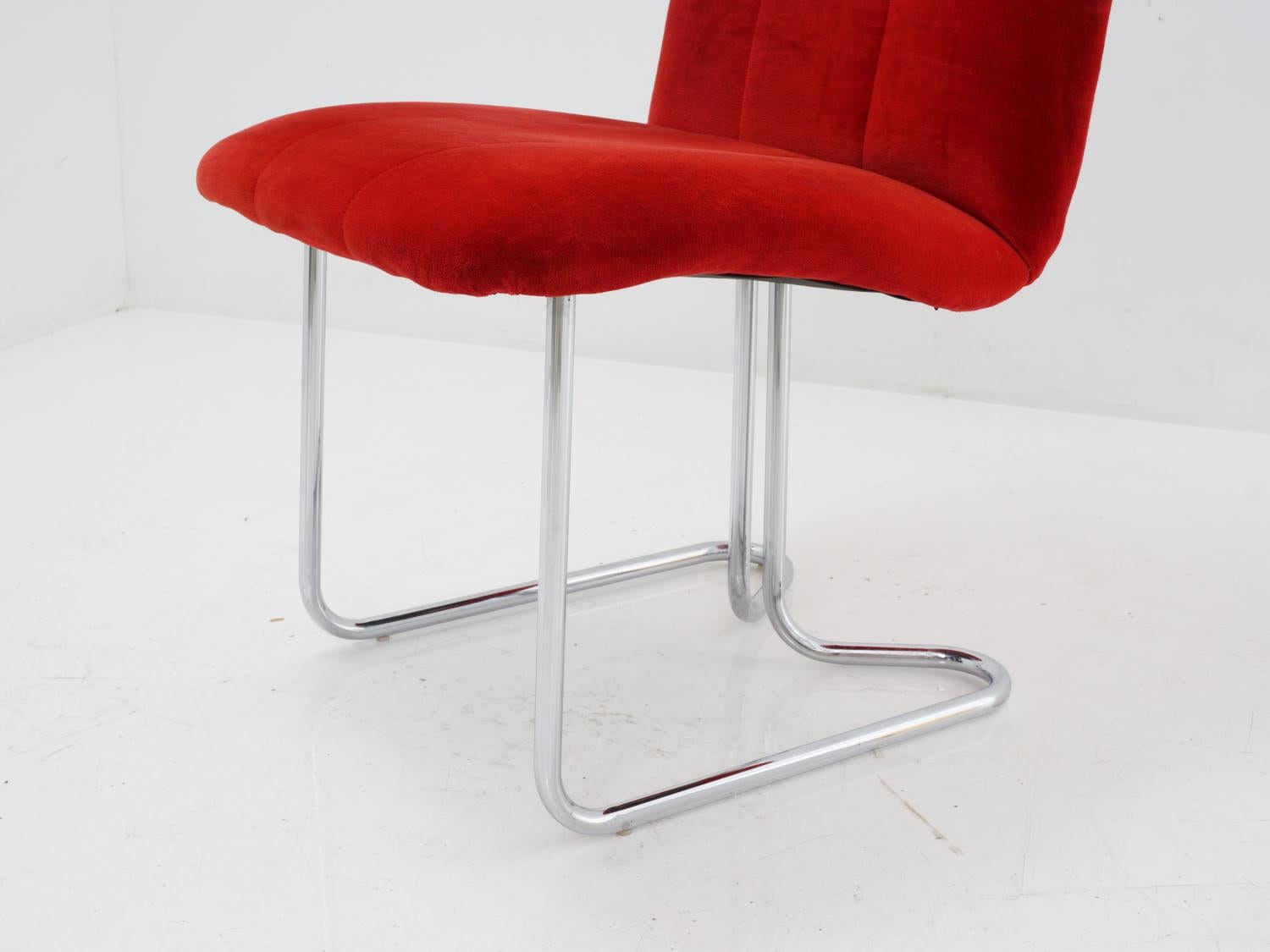 Unknown Red & Chrome Tubular Chair, 1970s