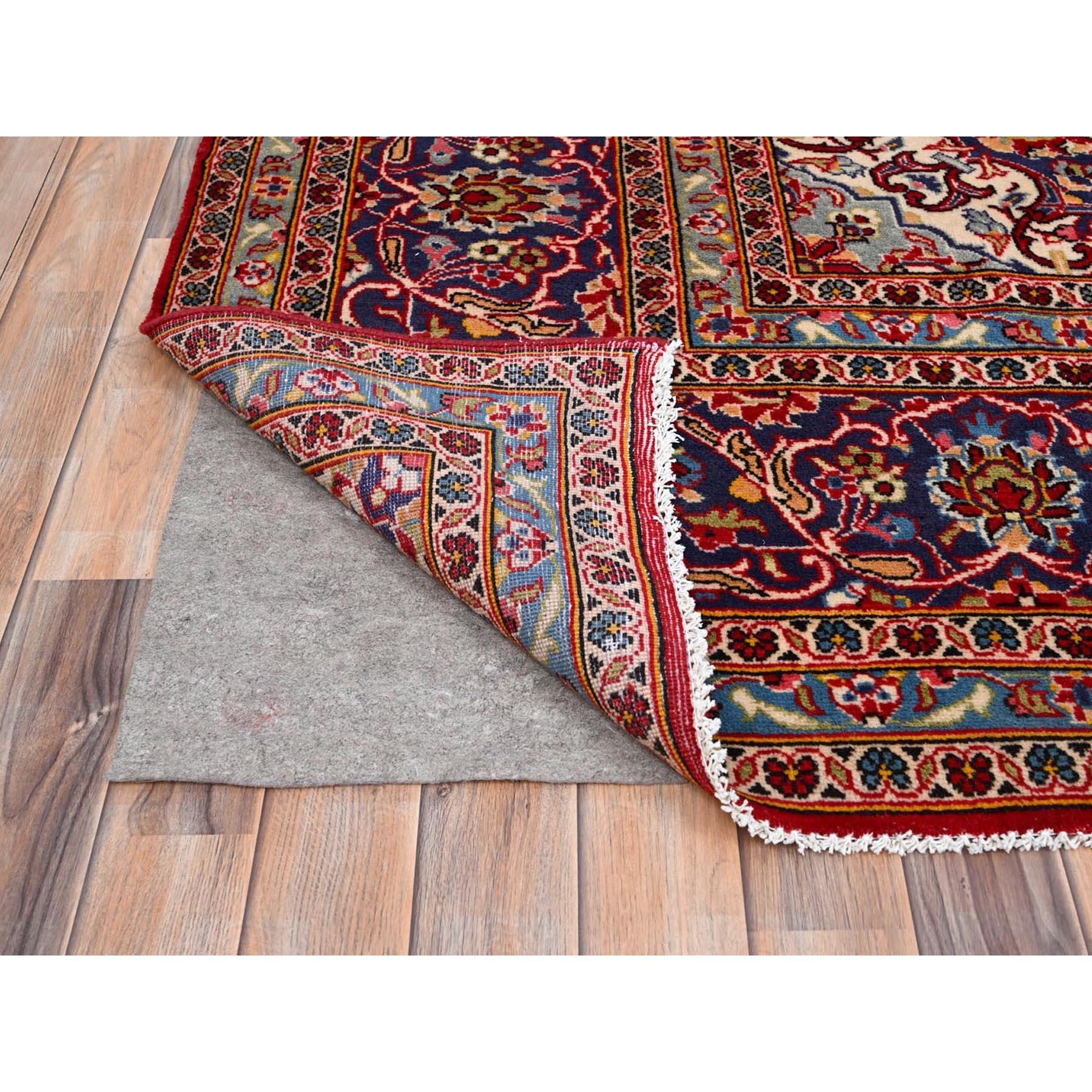 Red Clean Soft Vintage Persian Kashan Full Pile Hand Knotted Organic Wool Rug In Good Condition In Carlstadt, NJ