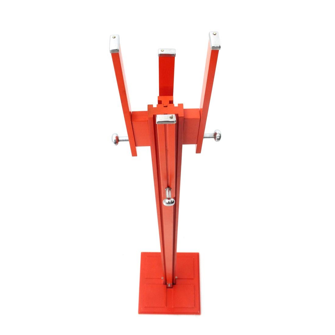 Red Coat Rack by Carlo de Carli for Fiarm, 1960s In Good Condition In Savona, IT