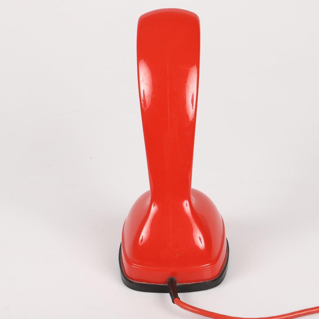 Rotes Cobra-Tischphone, Ericofon von LM Ericsson (Schwedisch) im Angebot