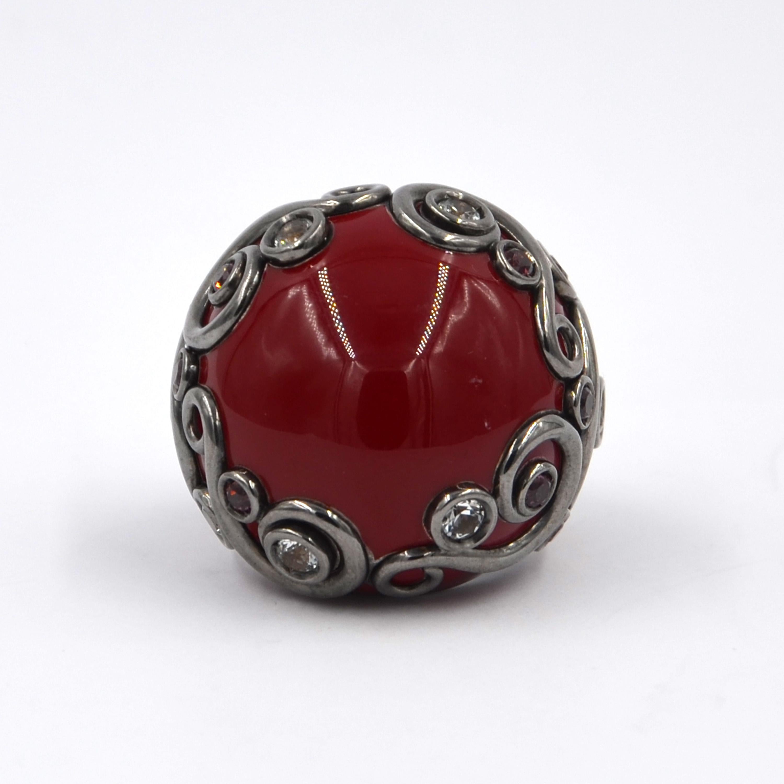 Red Color Enamel Round Silver Ring with Rodolite and White Topaz For Sale 4