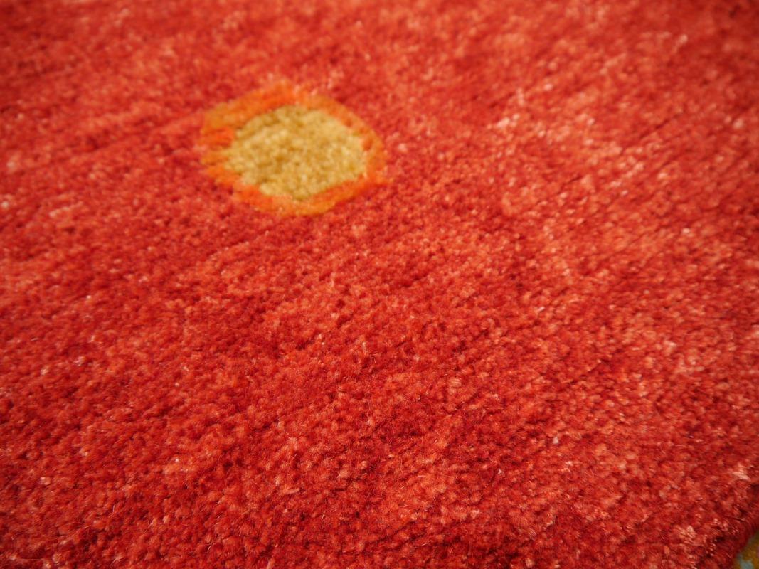 Rot Contemporary Design Teppich Handgeknüpft Wolle und Seide Djoharian Collection (Islamisch) im Angebot