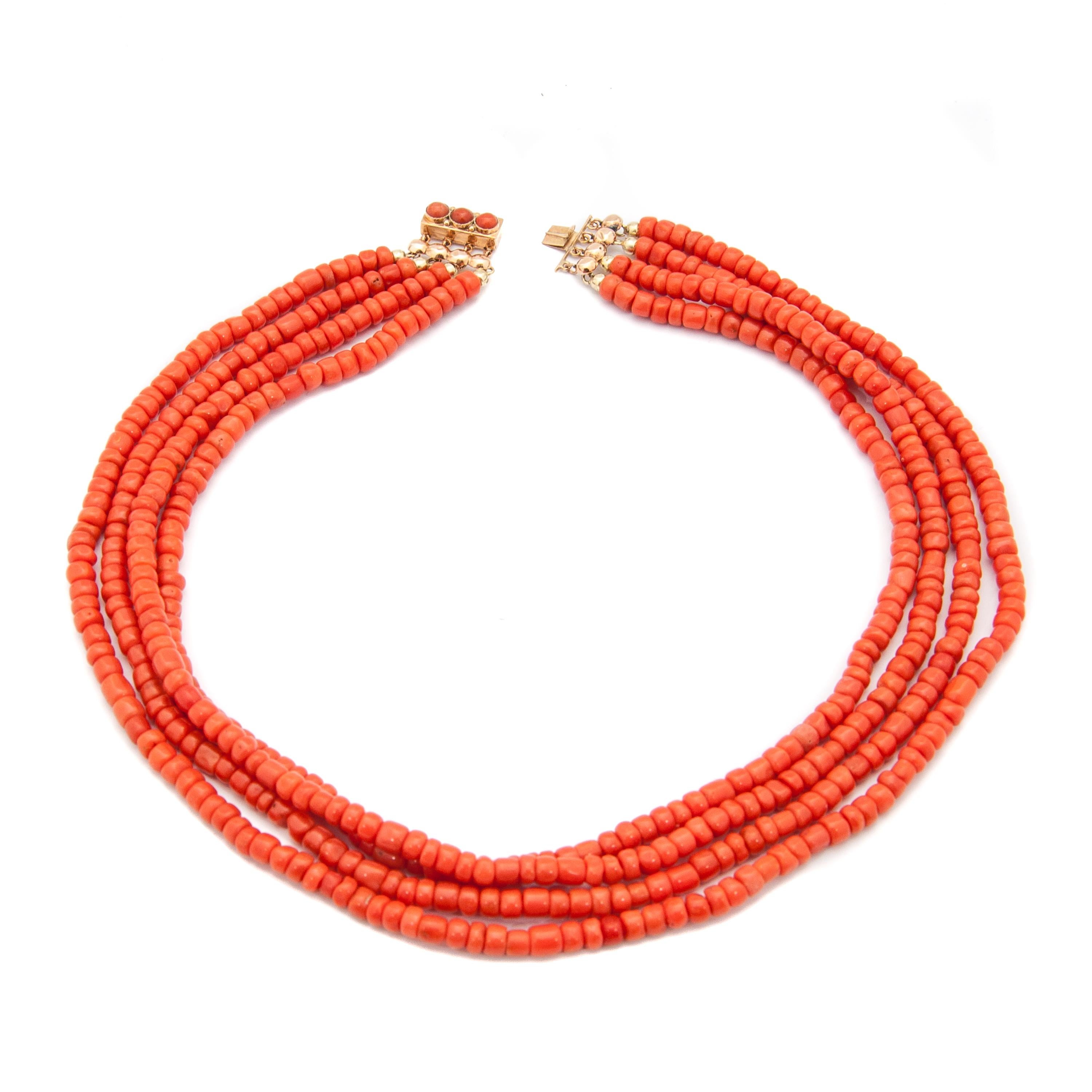 Mid-Century 14 karat Gold Coral Four-Strand Beaded Necklace For Sale 2