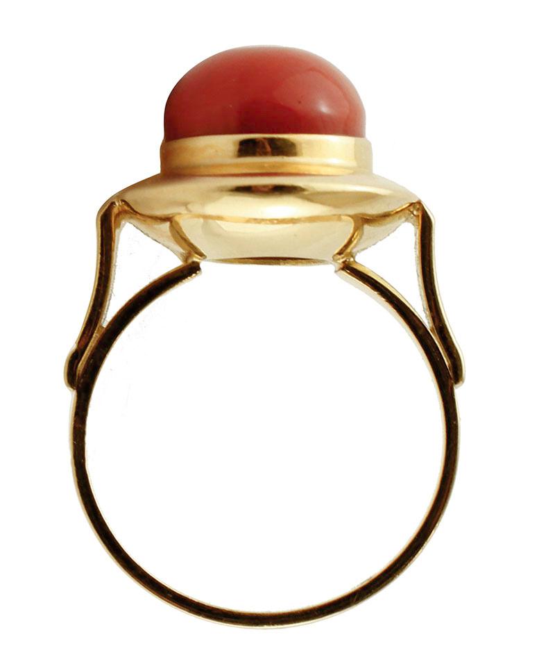 Red Coral, 18 Karat Yellow Gold Classic Retro Ring In Good Condition In Marcianise, Marcianise (CE)