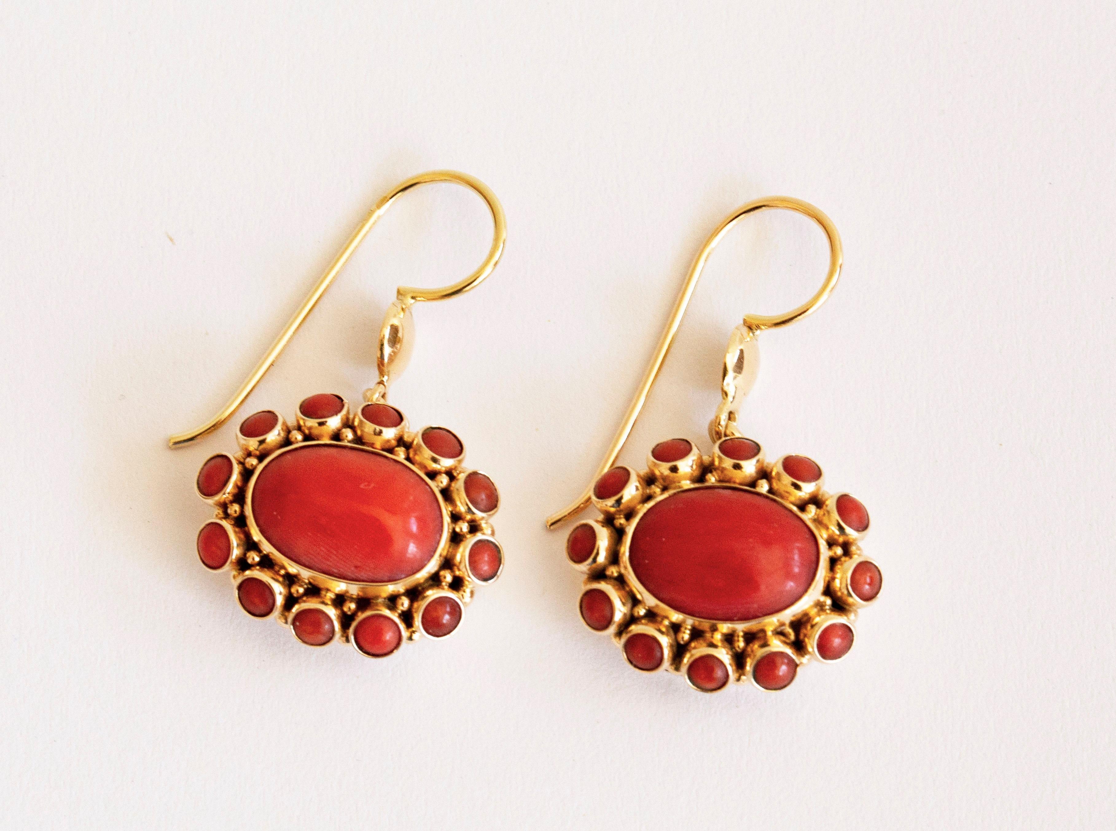 Red Coral and 14 Karat Gold Vintage Dutch Pendant Earrings For Sale 1