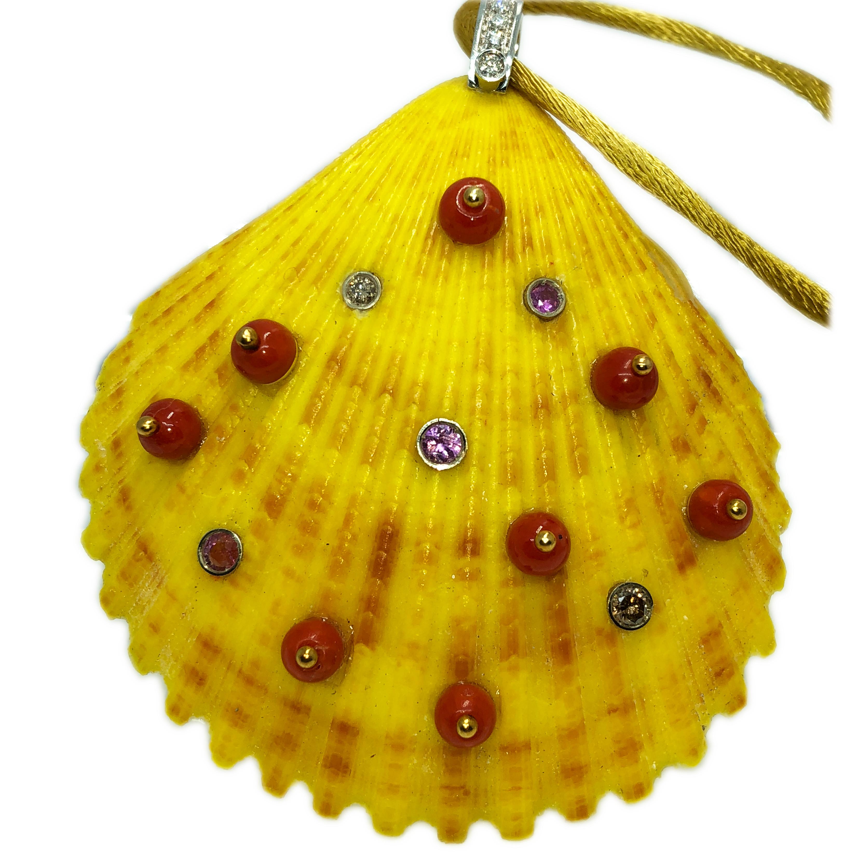 yellow sea shell