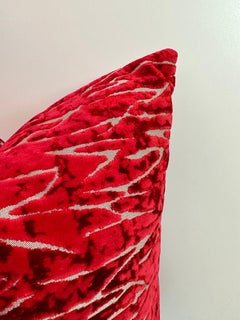 Red throw pillow in textured velvet- Red Coral- by Mar de Doce