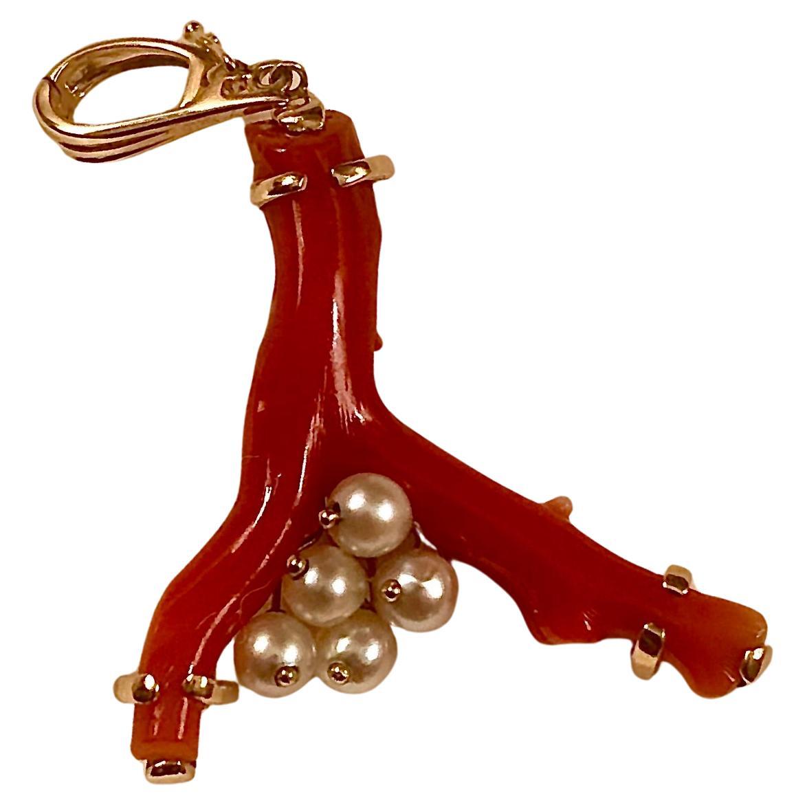 Red coral, gold and pearl pendant For Sale