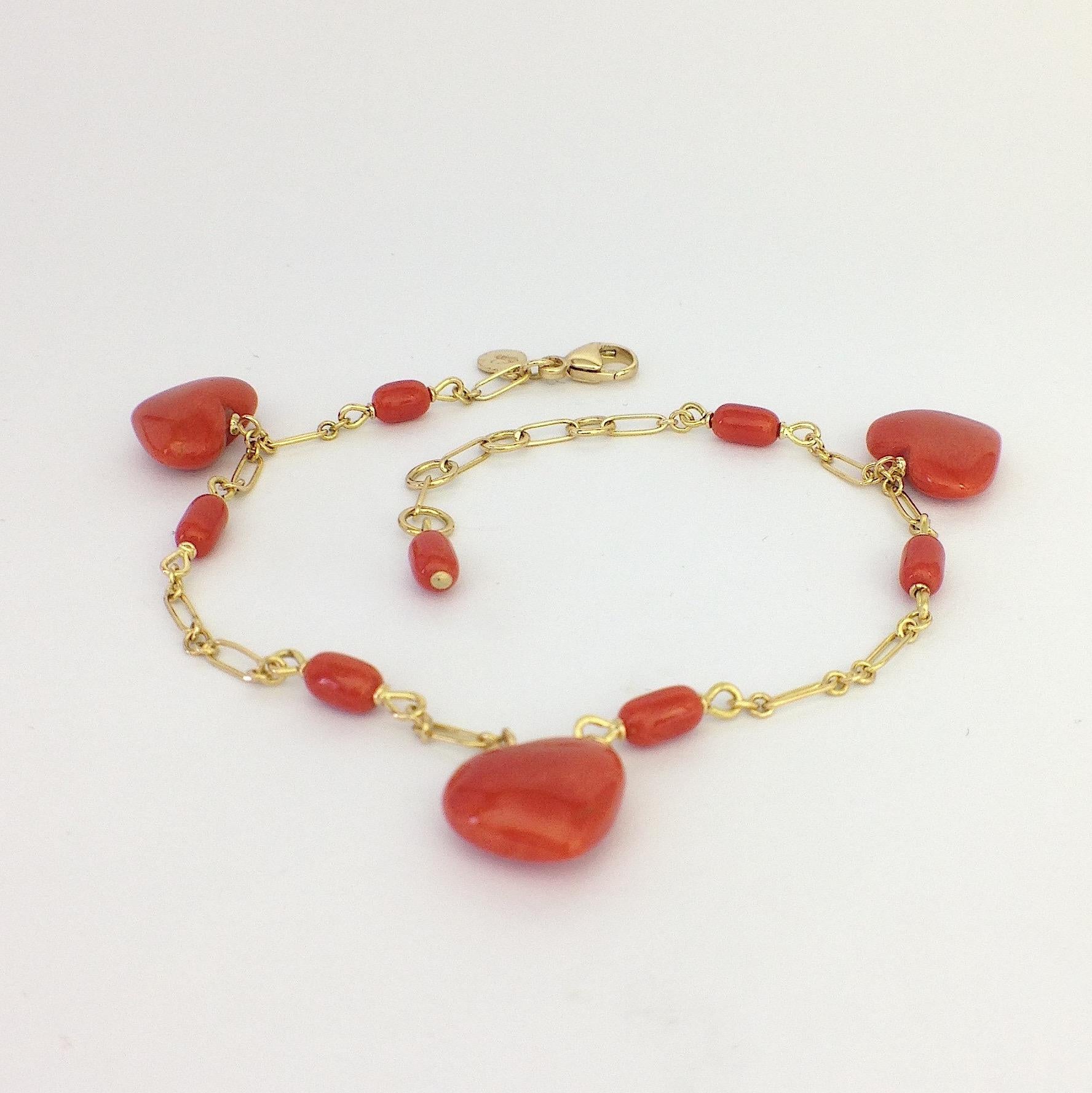 Artisan Petronilla Italian Natural Red Coral Heart Bracelet Handmade 18 Karat Gold