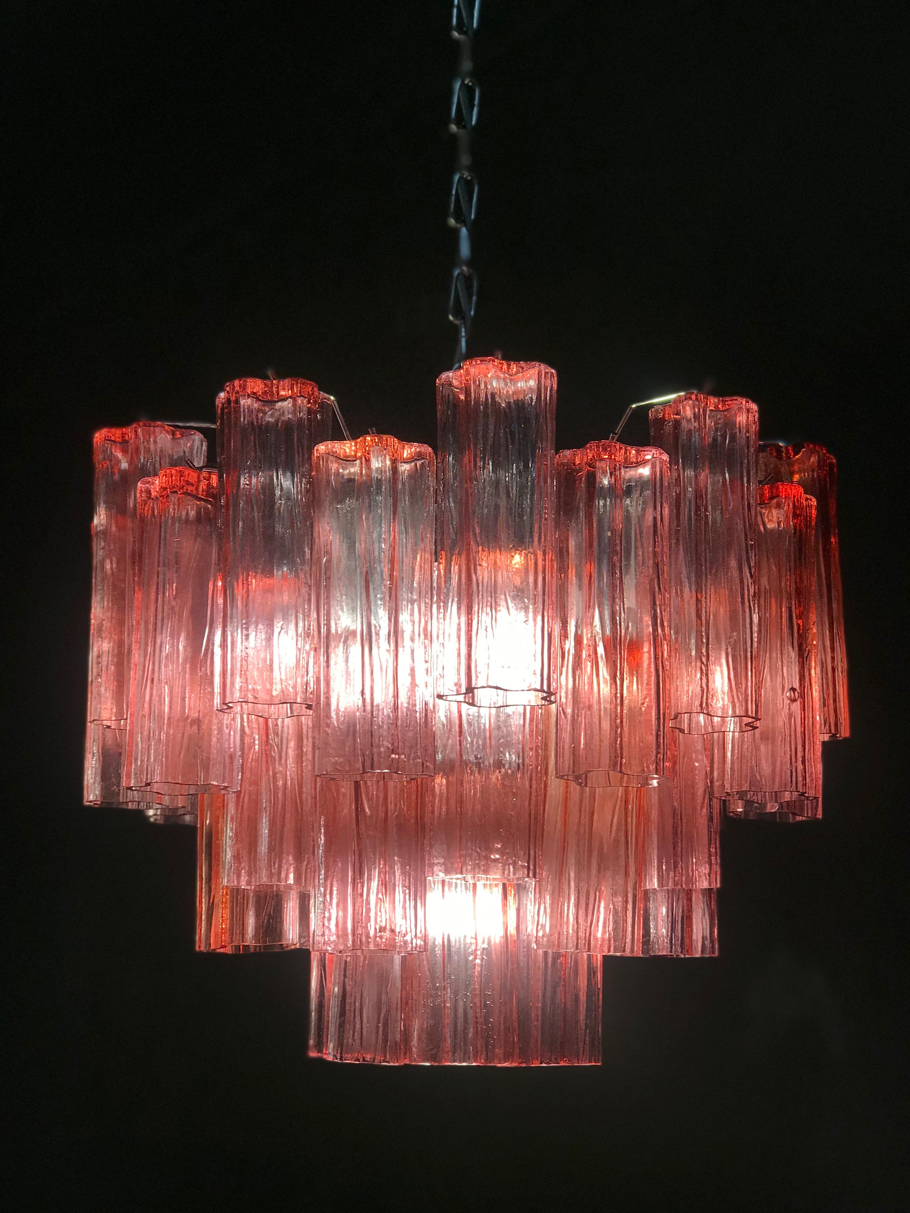 Tronchi-Kronleuchter aus rotem Korallen-Murano-Glas, 1970 (Moderne der Mitte des Jahrhunderts) im Angebot