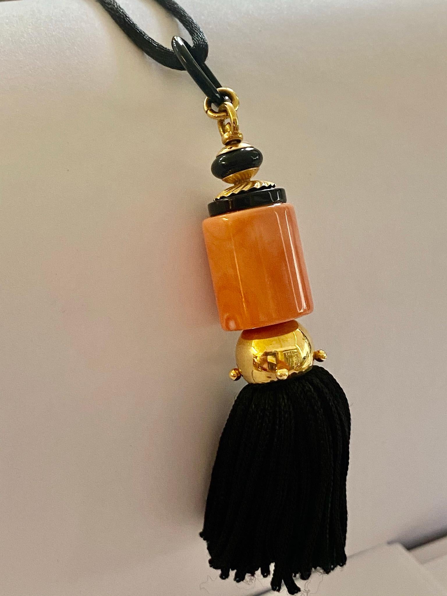 Red Coral / Onix Pendant with a Silk Tassel, Loffredo Italy, Silk Necklace In New Condition For Sale In Heerlen, NL