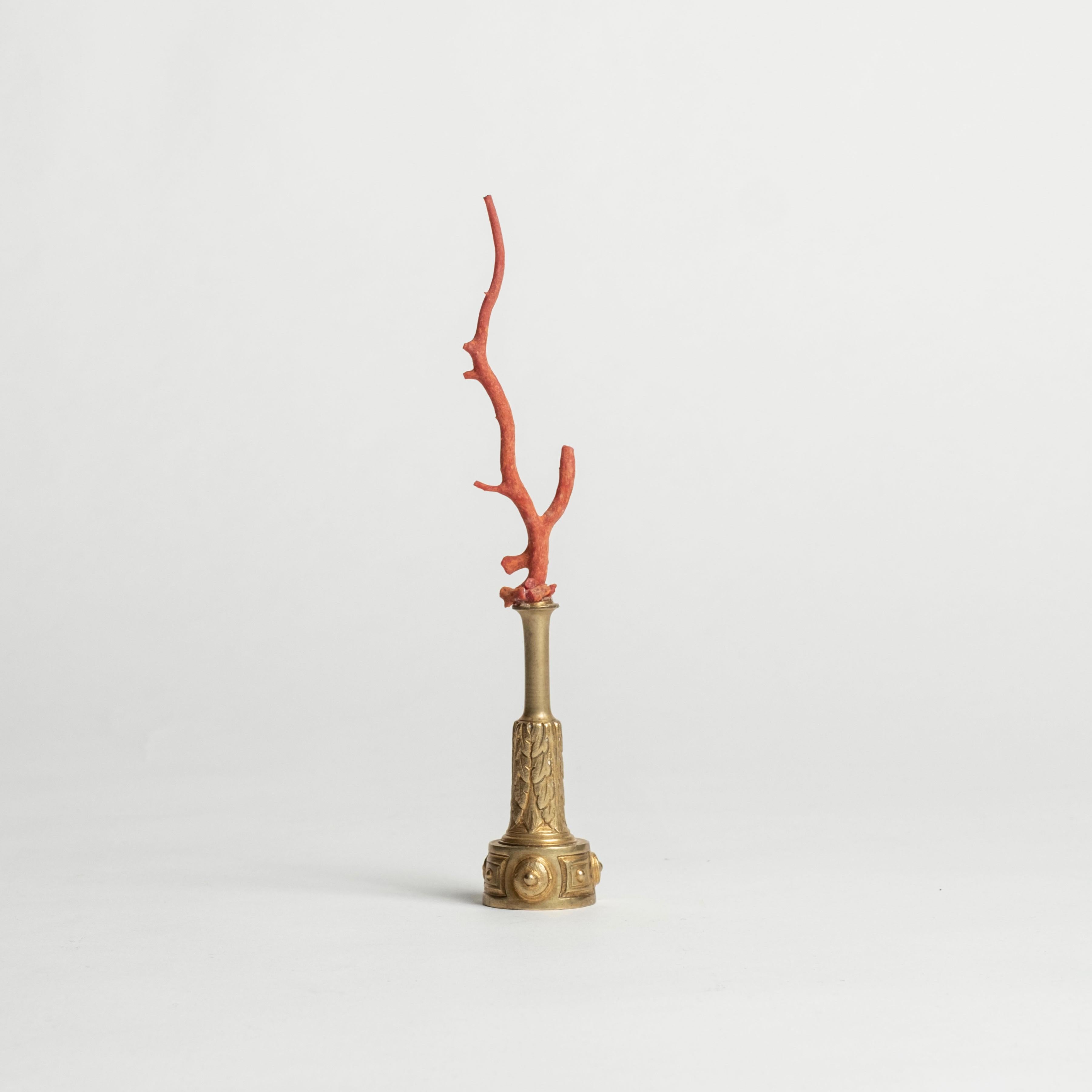 Renaissance Sculpture en corail rouge~ Fragment de bronze de Napoléon III en vente