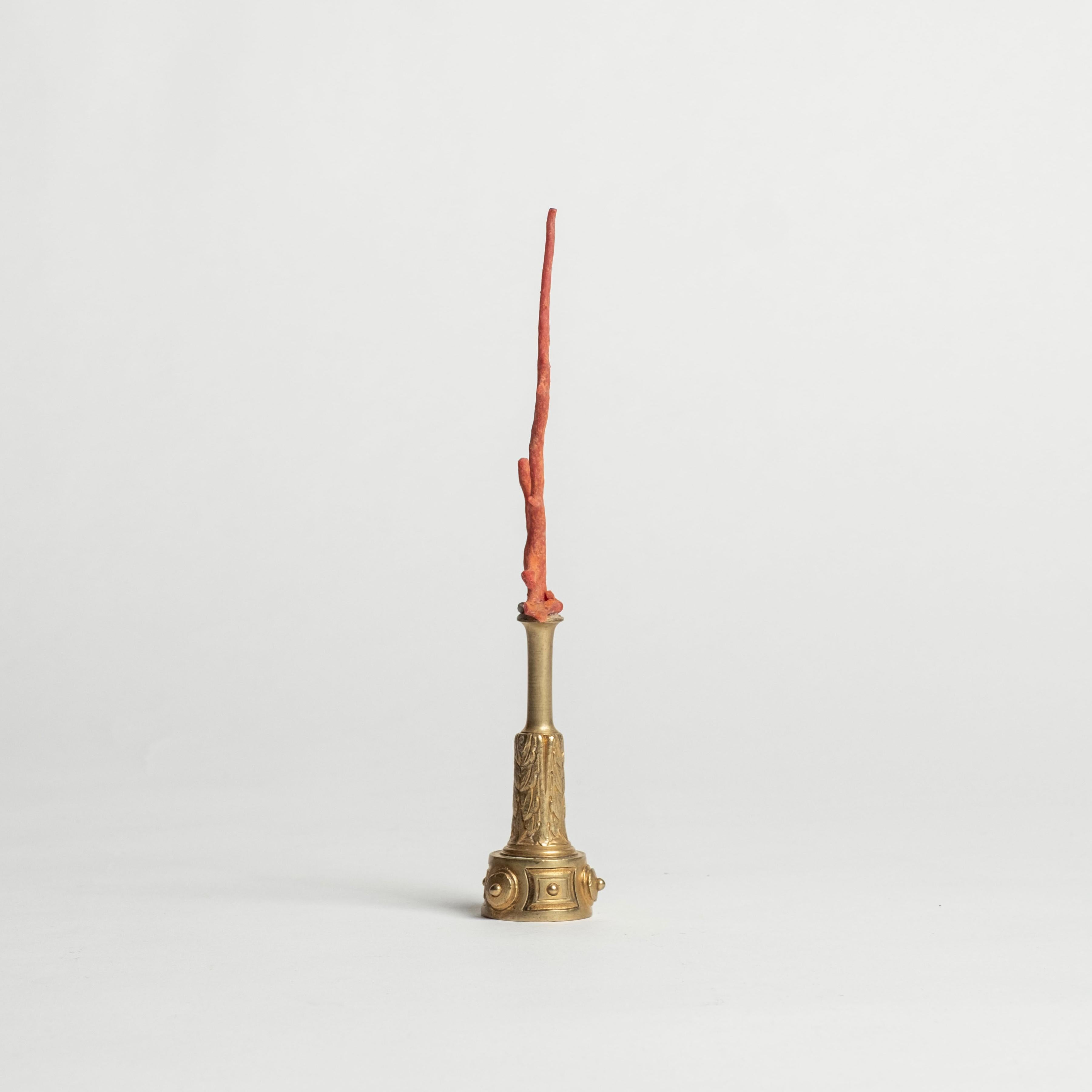 Sculpture en corail rouge~ Fragment de bronze de Napoléon III Bon état - En vente à Houston, TX