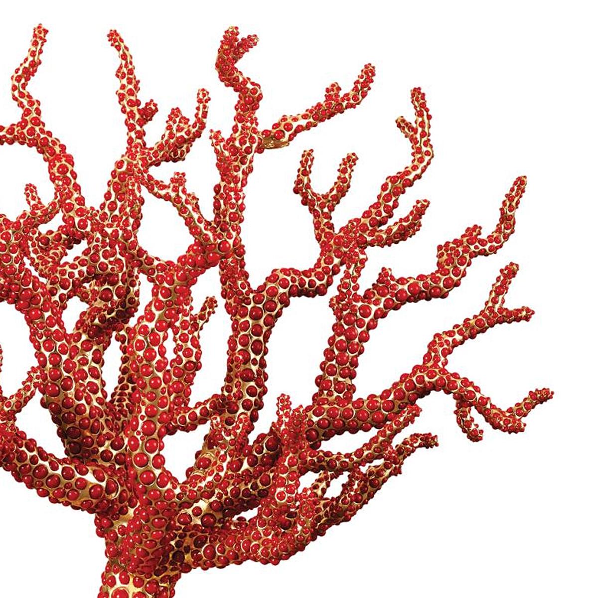 Portugais Red Coral Sculpture en vente