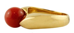 Rote Korallenkugeln, 18 Karat Gelbgold Cluster Retrò Ring