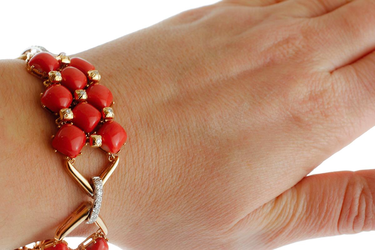Women's Red Corals, Diamonds, 14 Karat Rose and White Gold Retrò Bracelet For Sale