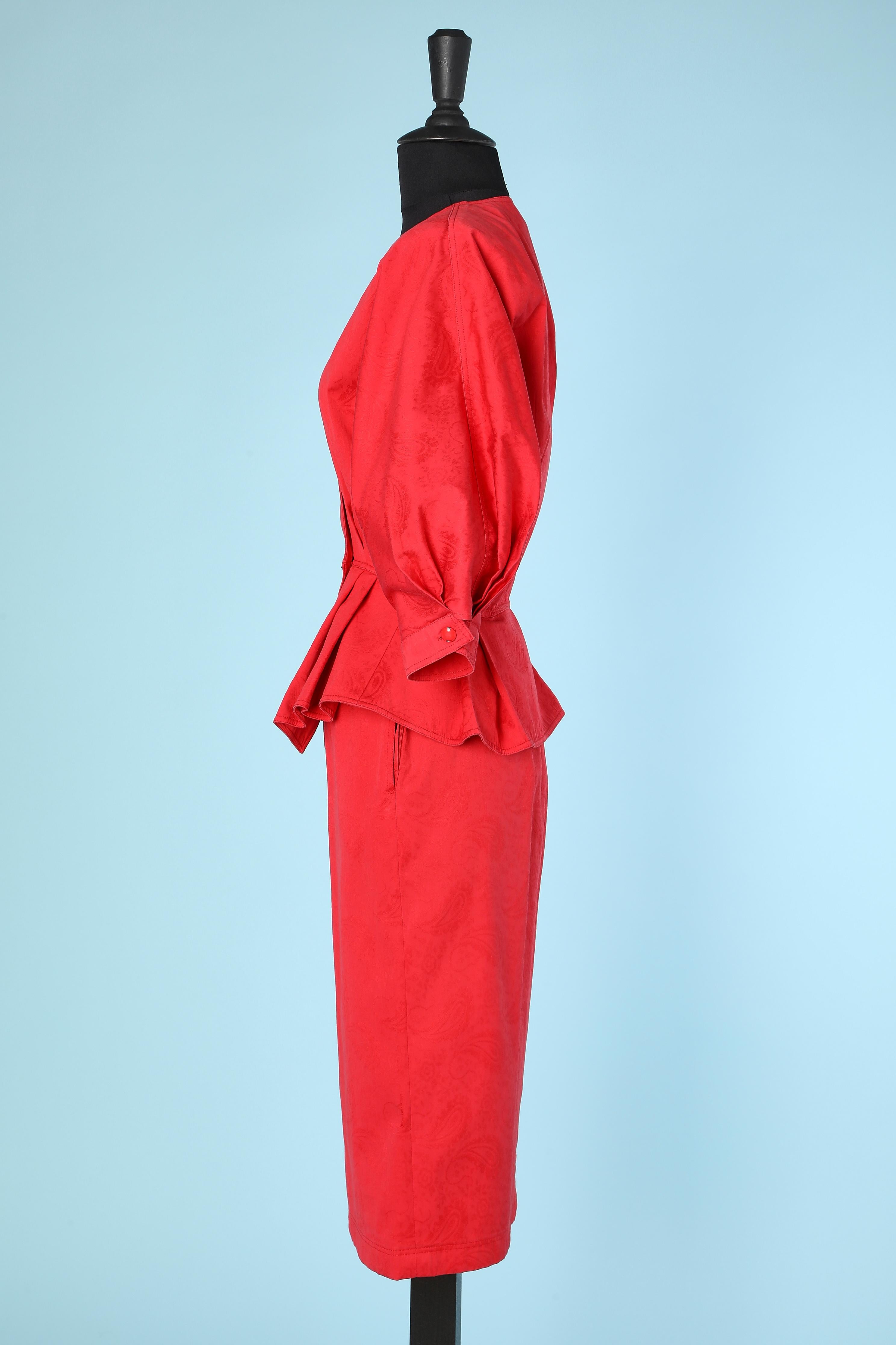 Red cotton jacquard skirt suit Emanuel UNGARO Parallèle In Excellent Condition For Sale In Saint-Ouen-Sur-Seine, FR