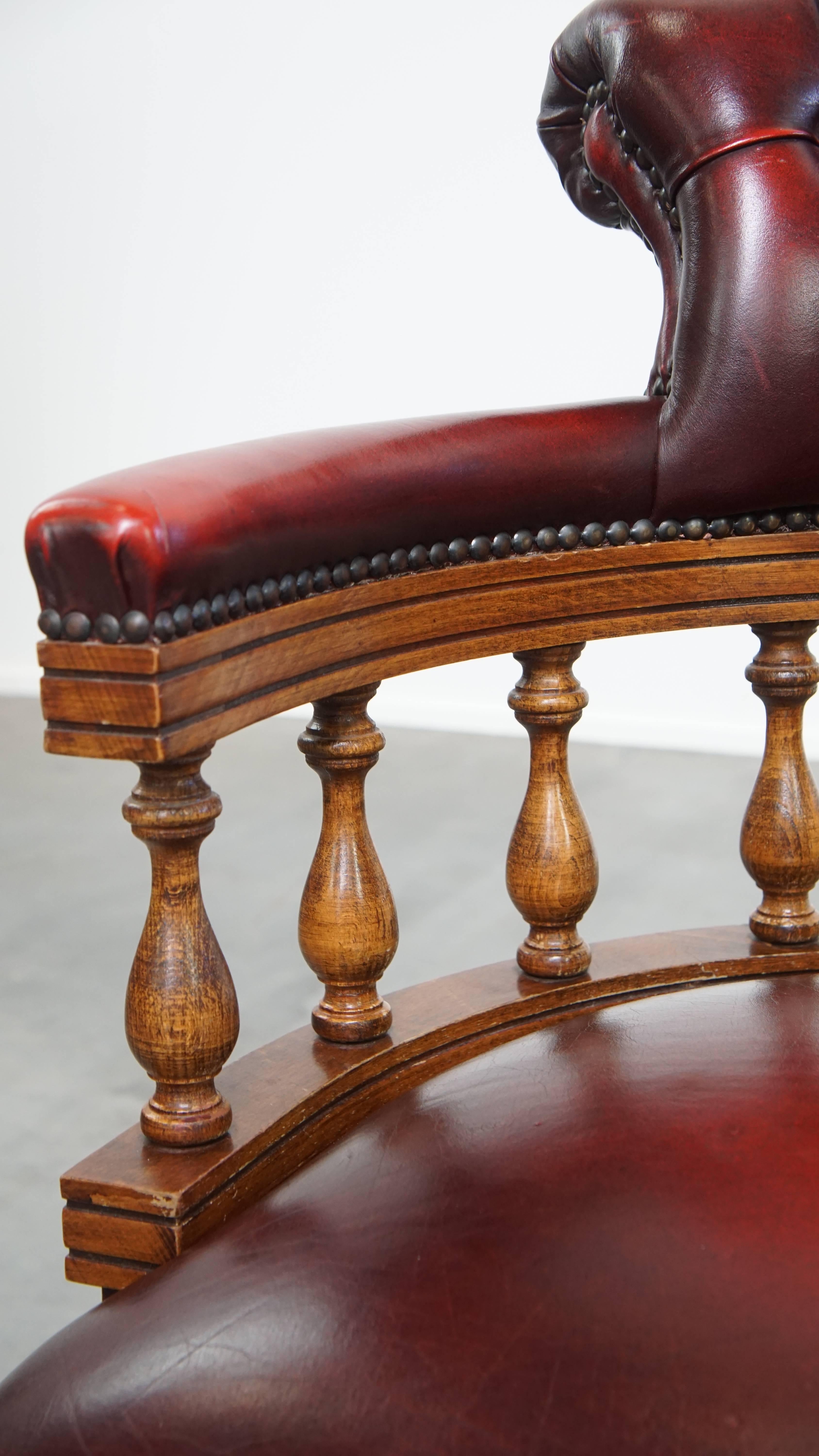 Sedia da ufficio Chesterfield in pelle di vacchetta rossa in stile inglese in vendita 5