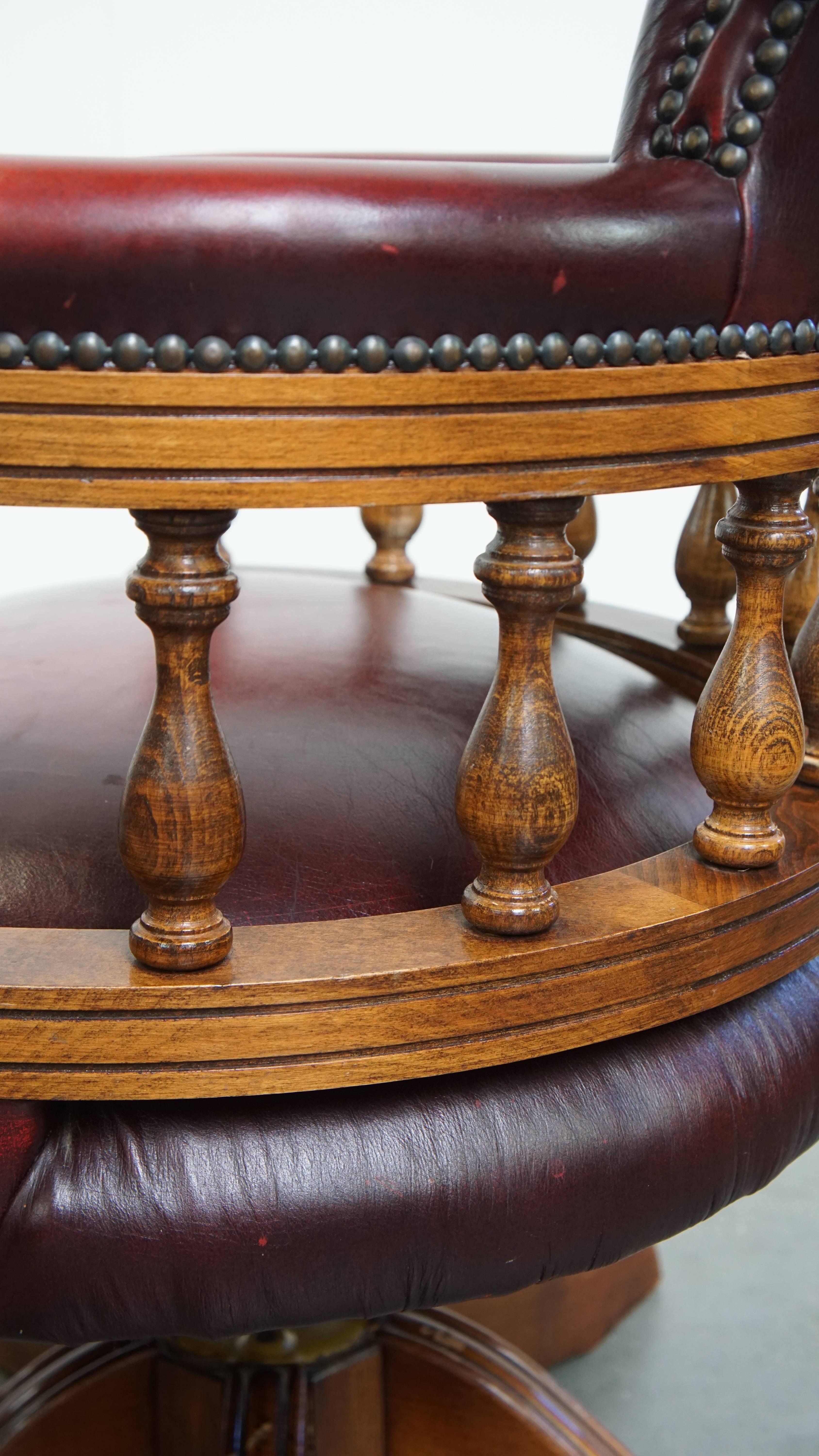 Sedia da ufficio Chesterfield in pelle di vacchetta rossa in stile inglese in vendita 6