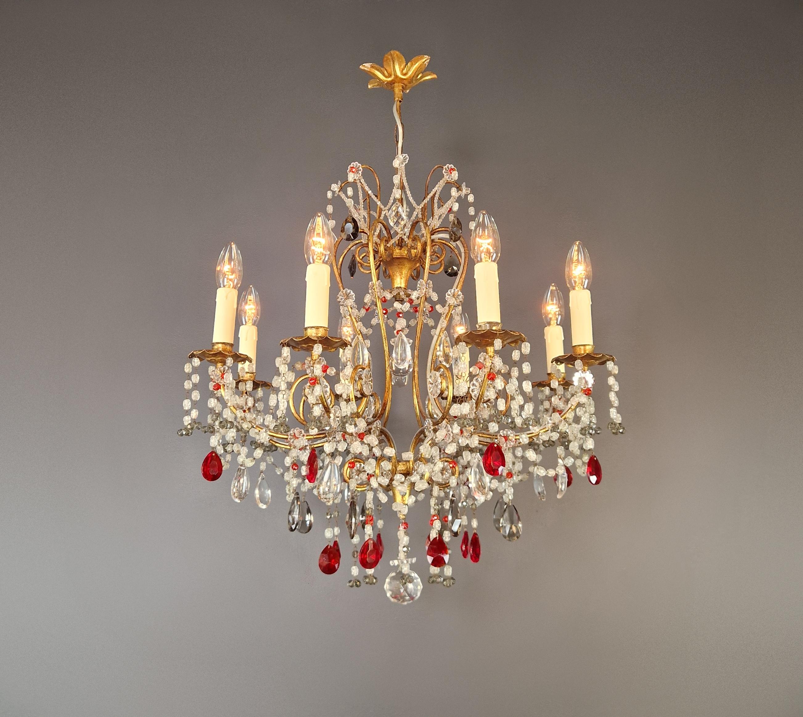 Annodato a mano Lampadario di cristallo rosso Lampada da soffitto in ottone antico Lustro Art Nouveau con perline in vendita