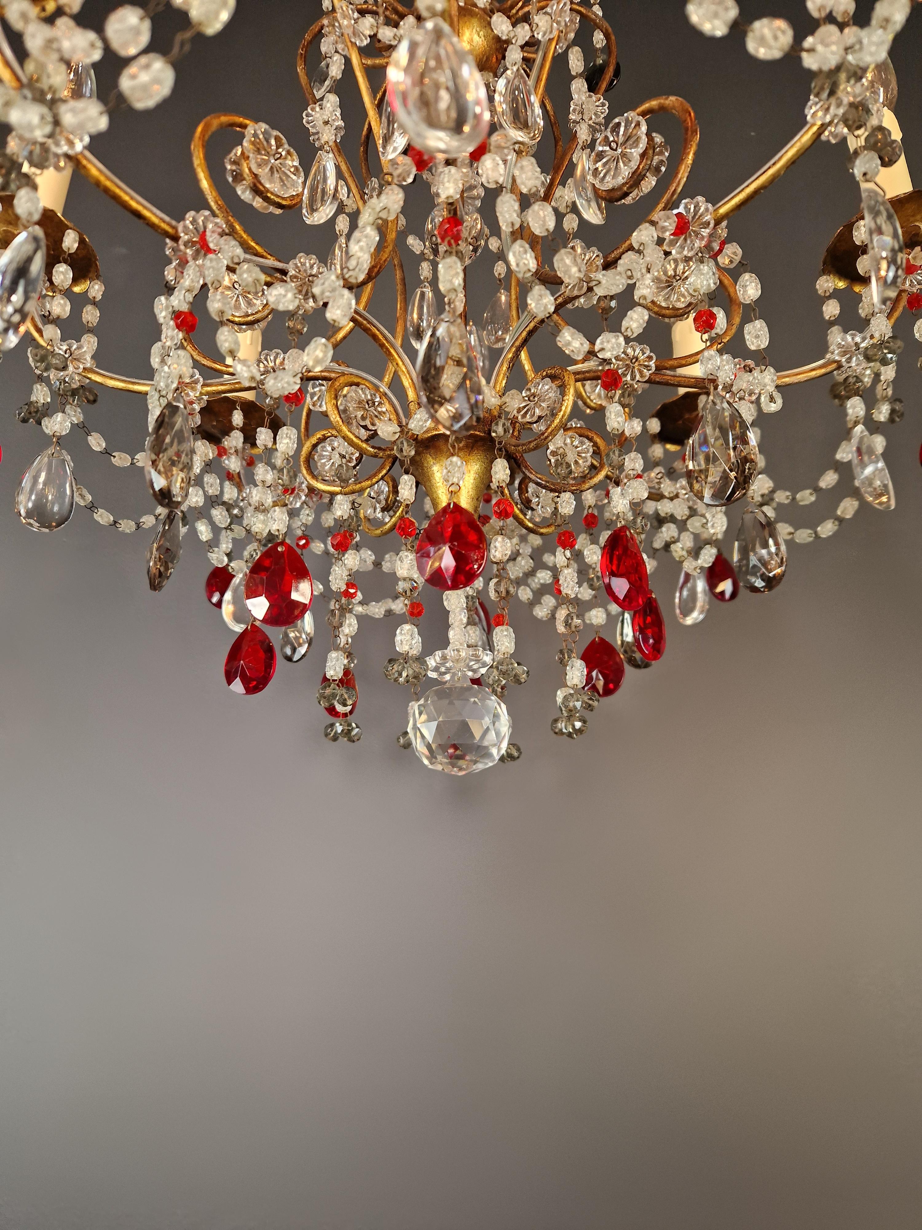 Metà XX secolo Lampadario di cristallo rosso Lampada da soffitto in ottone antico Lustro Art Nouveau con perline in vendita