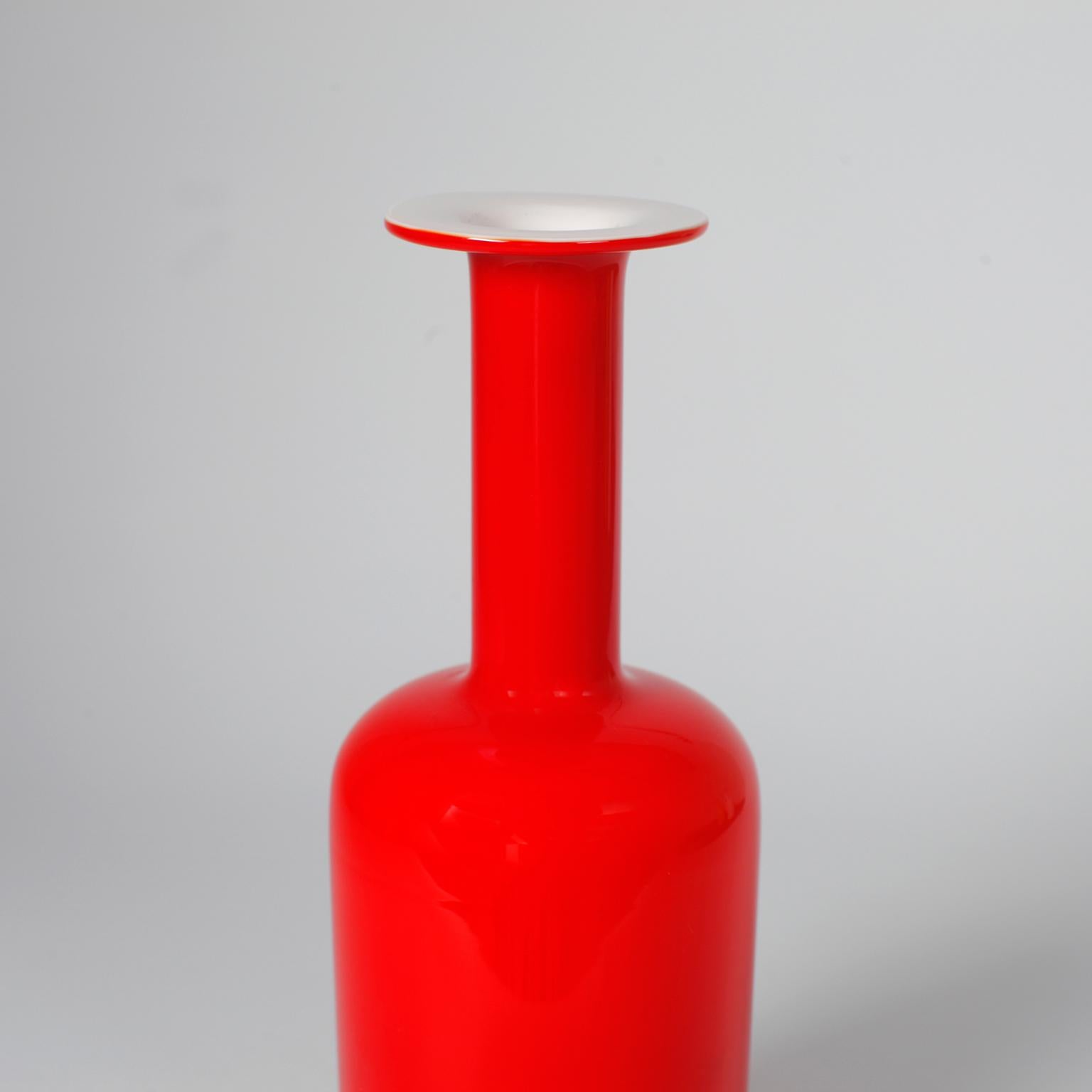 Mid-Century Modern Vase danois rouge par Otto Brauer pour Holmegaard, Danemark, années 1960 en vente