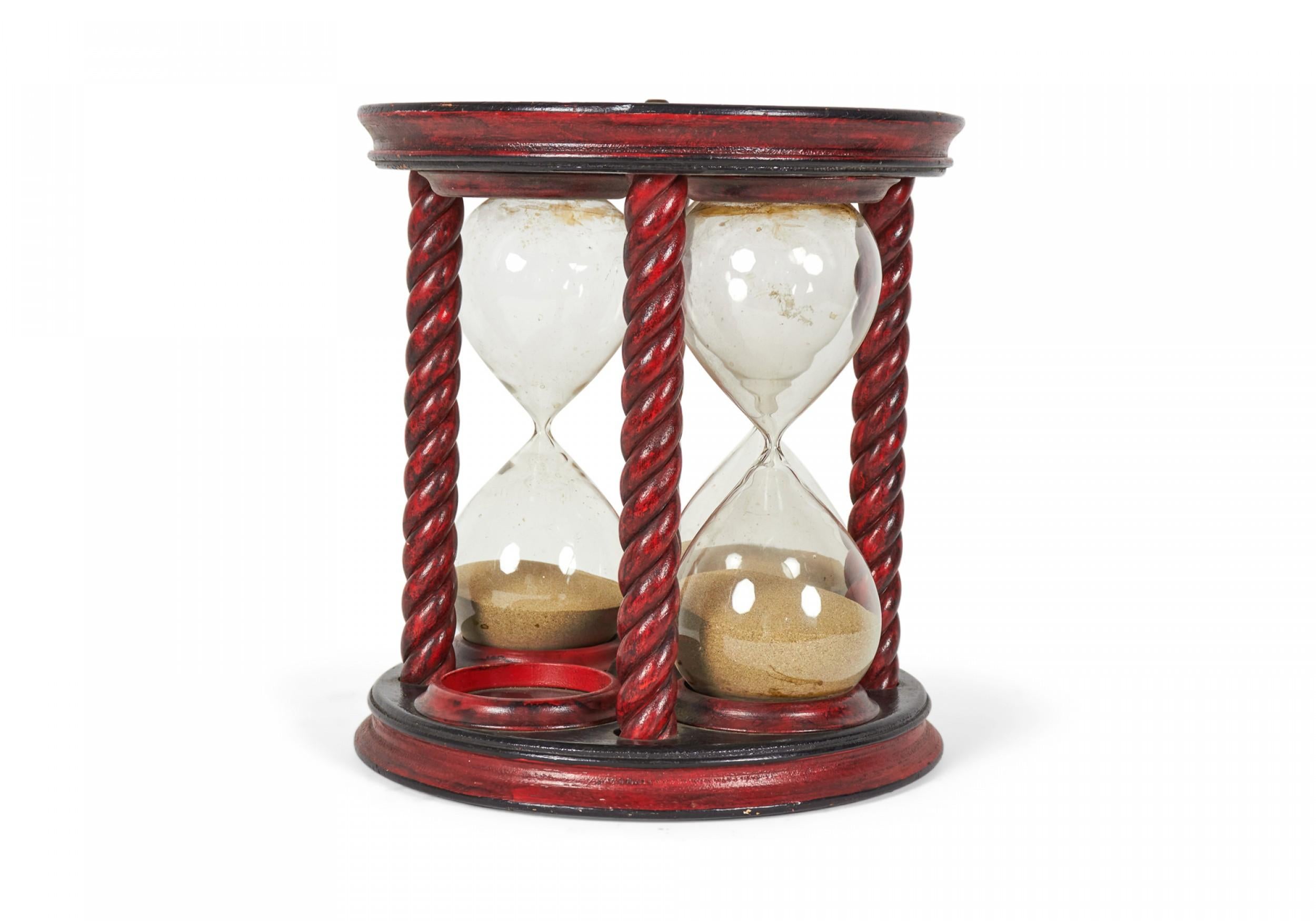 Verre d'heure en laque décorée rouge en vente 3