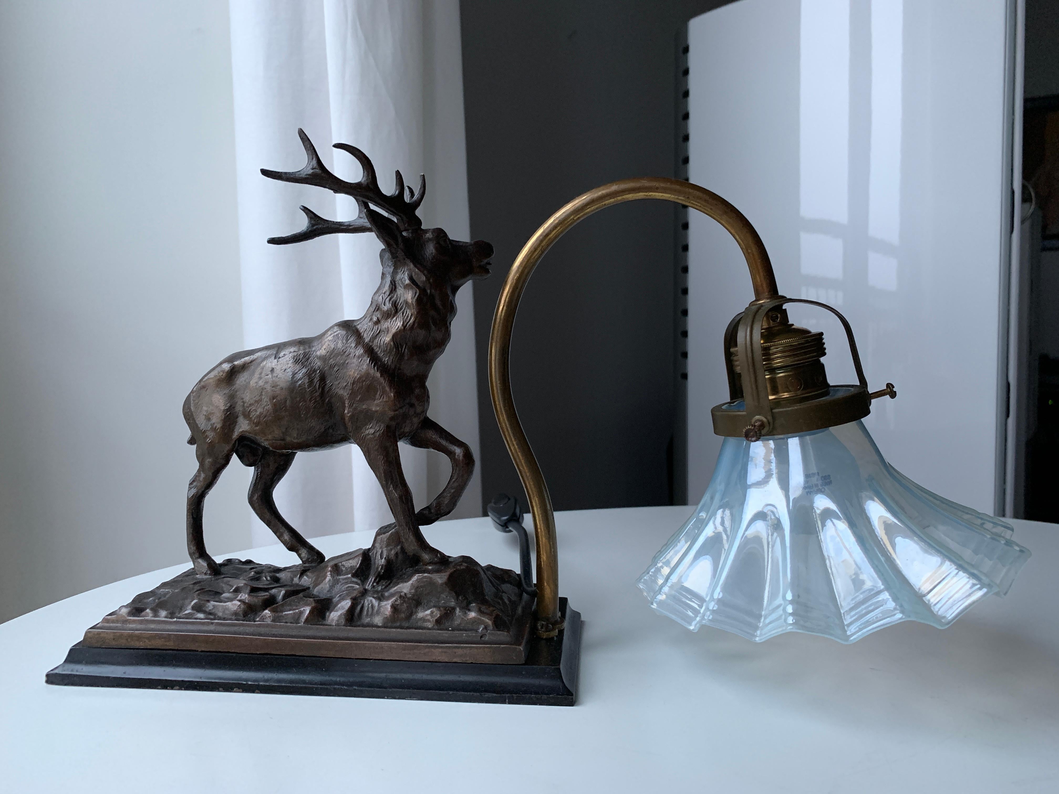 Red Deer Stag Bookshelf Lamp with Milky Glass Shade Art Deco Style For Sale 1